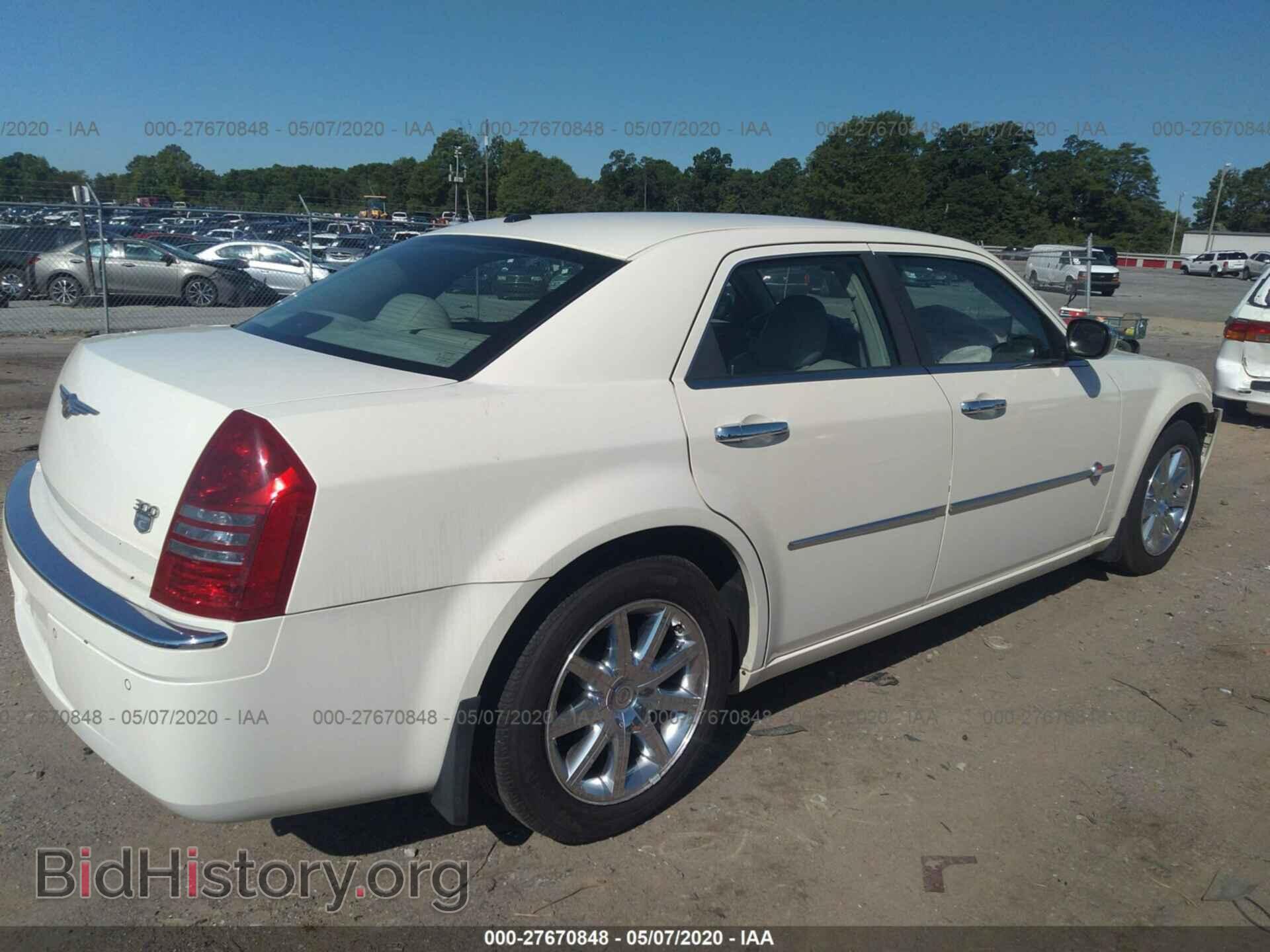 2007 CHRYSLER 300C - VIN: 2C3LA63H17H825439 - Фото 4