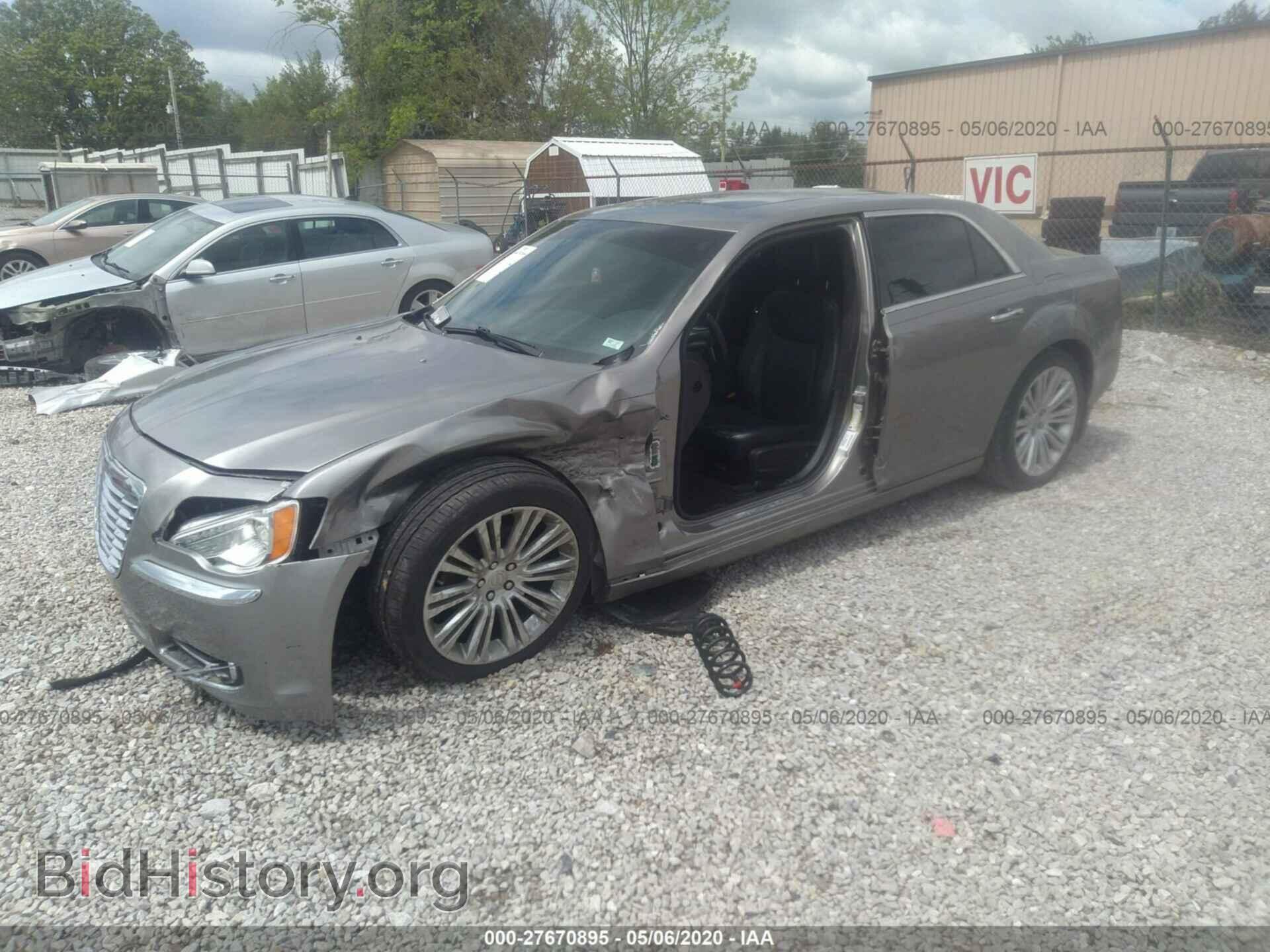 2014 CHRYSLER 300 - VIN: 2C3CCAEG3EH283677 - Фото 2