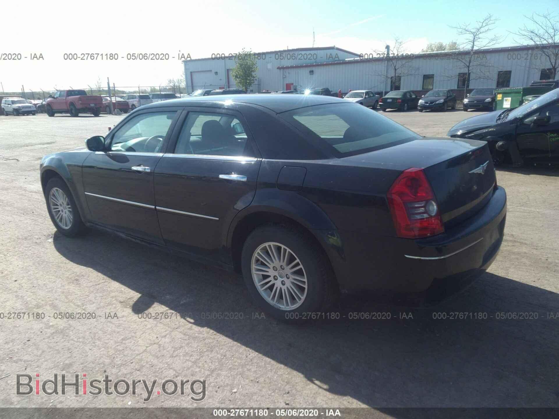 2010 CHRYSLER 300 - VIN: 2C3CA4CD2AH328523 - Фото 3