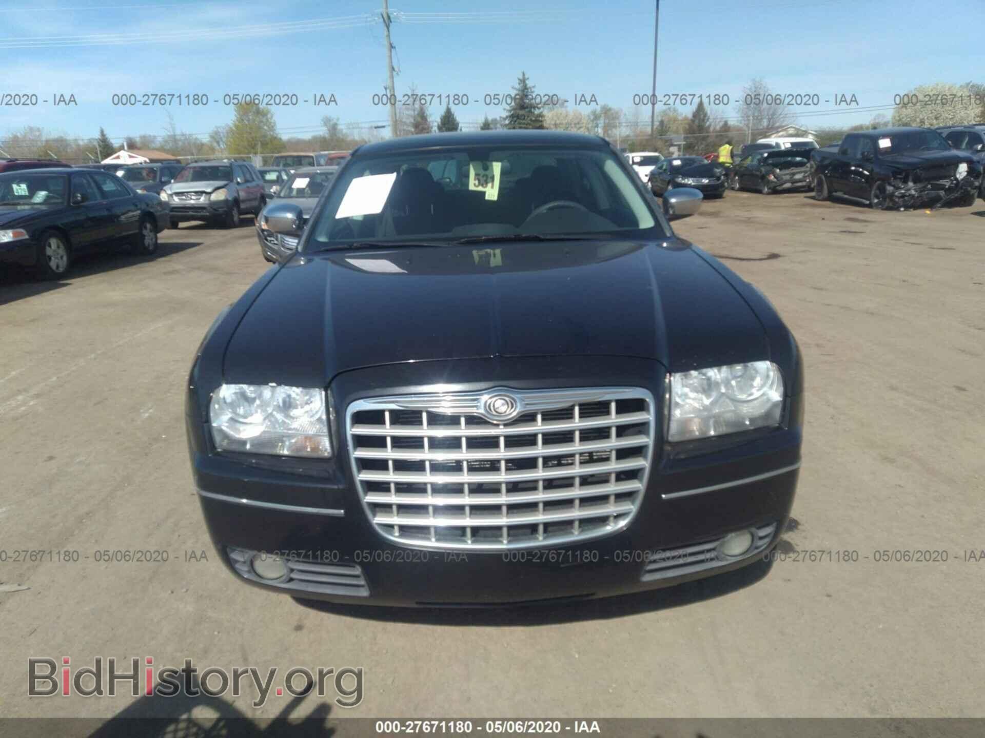 2010 CHRYSLER 300 - VIN: 2C3CA4CD2AH328523 - Фото 6