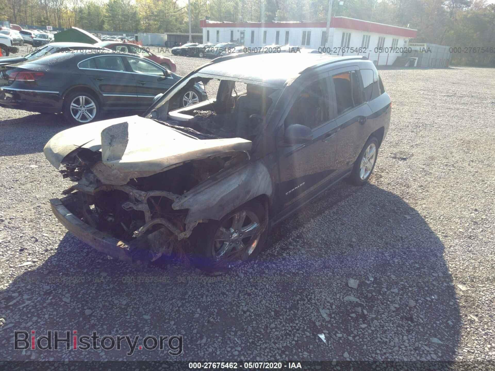 2014 JEEP COMPASS - VIN: 1C4NJDEB1ED673870 - Photo 2