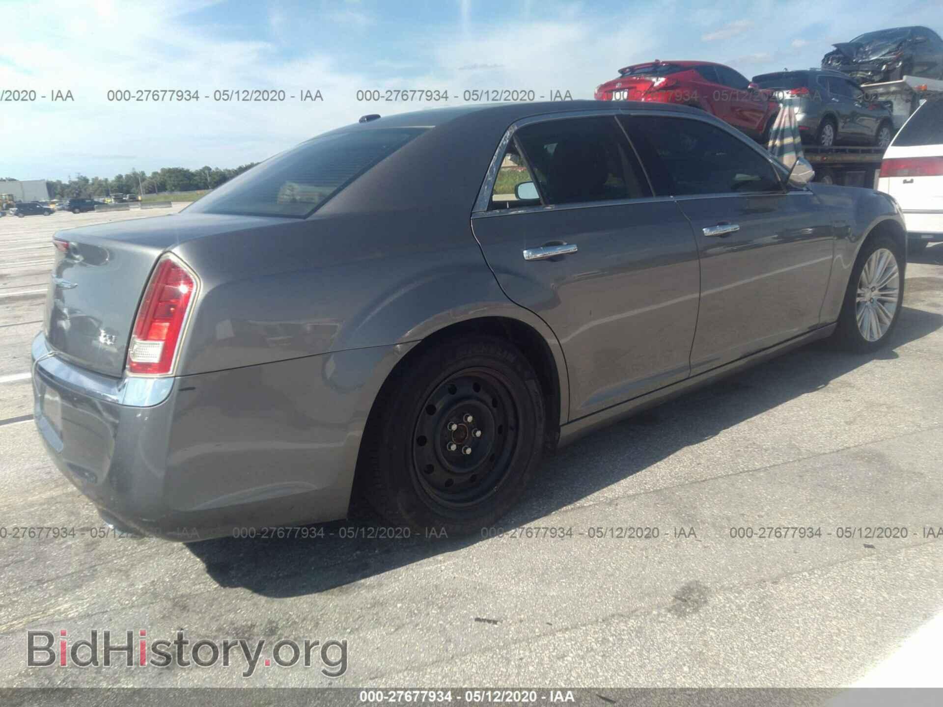 2011 CHRYSLER 300 - VIN: 2C3CA5CG5BH551026 - Фото 4