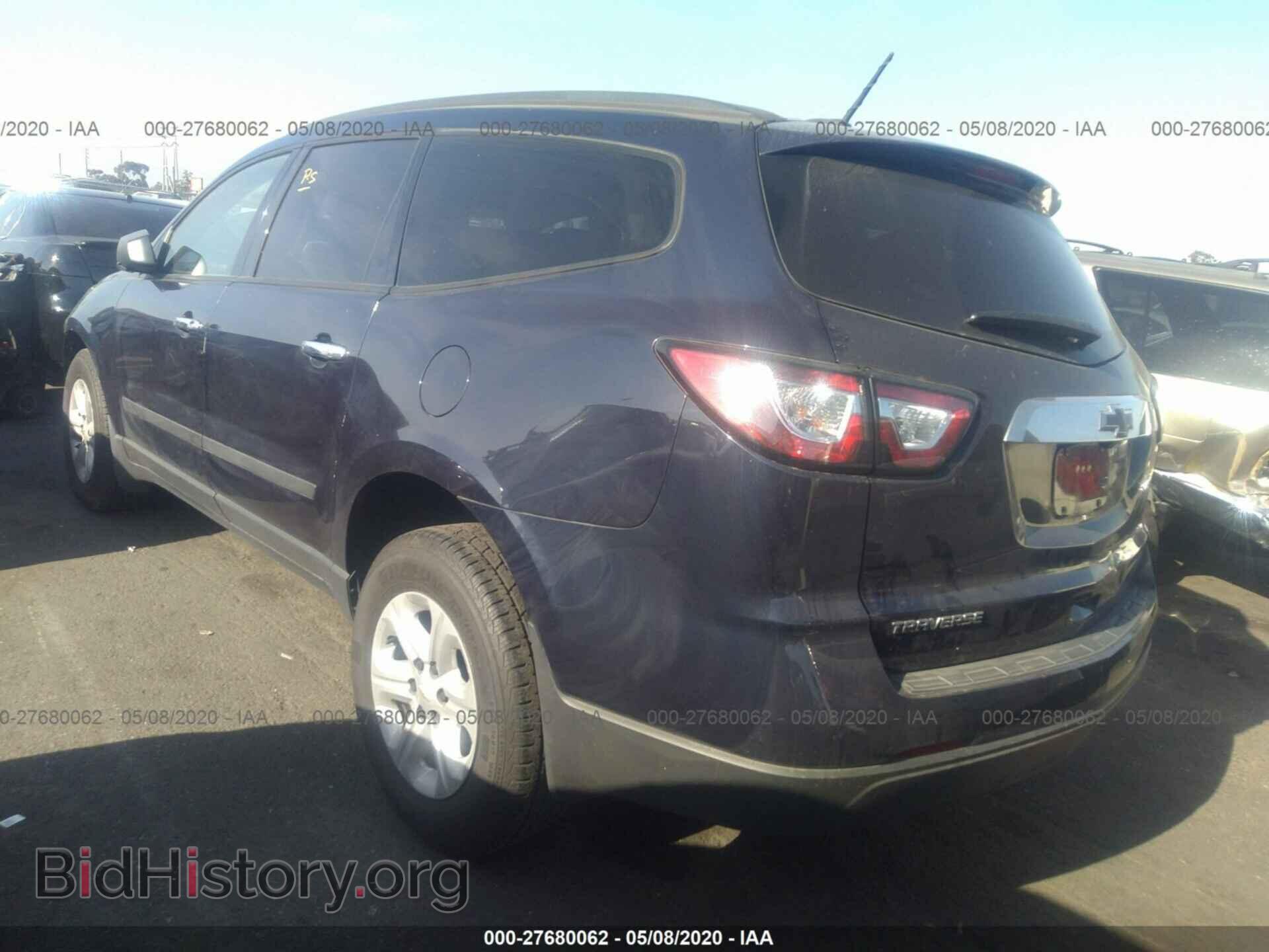 2017 CHEVROLET TRAVERSE - VIN: 1GNKRFKD1HJ217460 - Фото 3