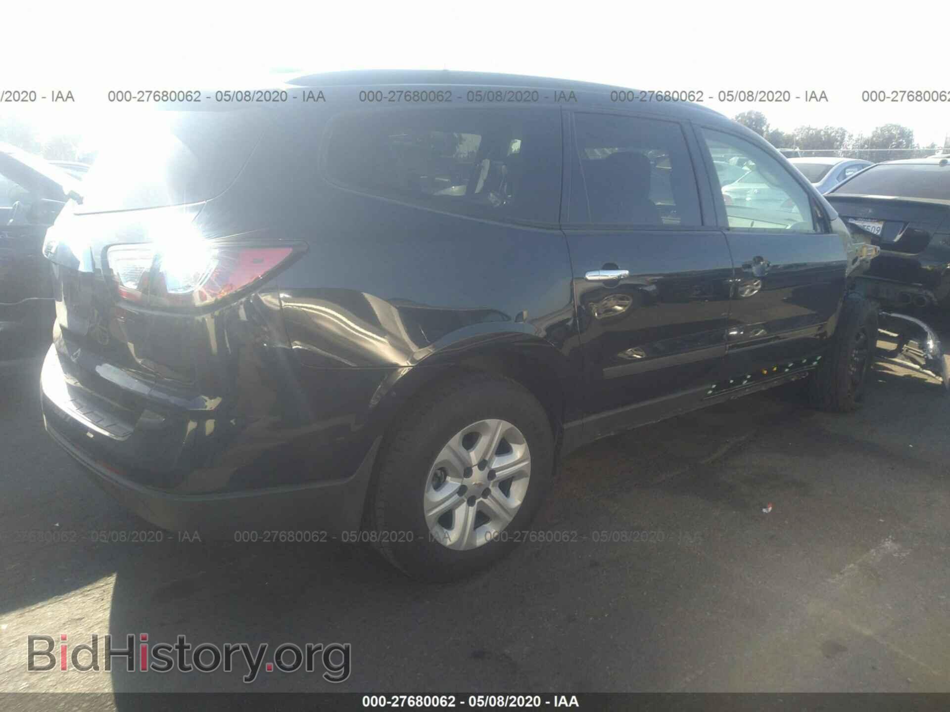 2017 CHEVROLET TRAVERSE - VIN: 1GNKRFKD1HJ217460 - Фото 4