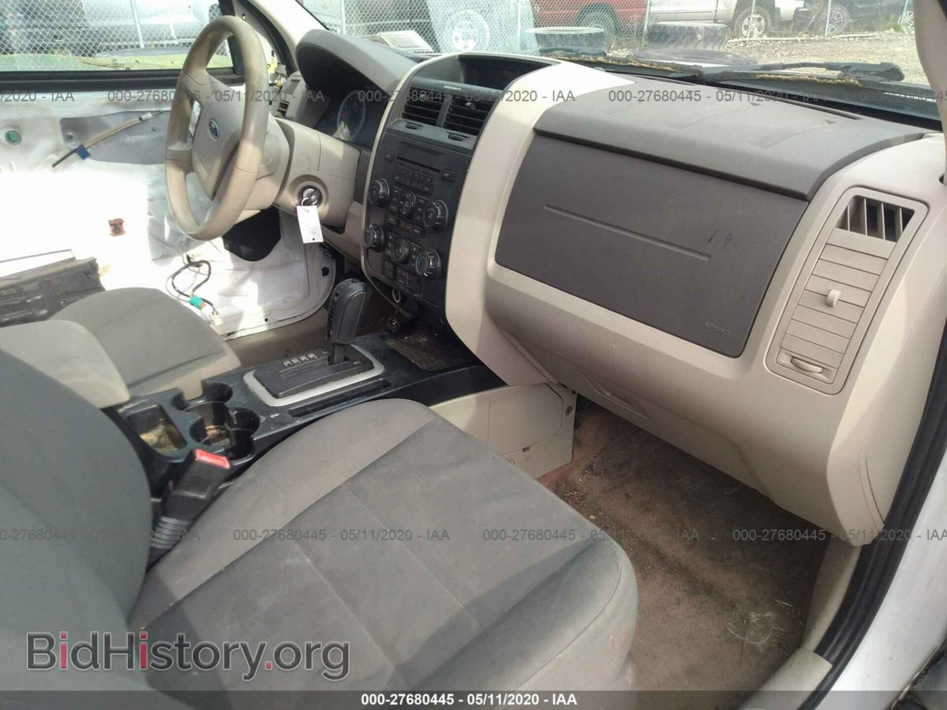 2011 FORD ESCAPE - VIN: 1FMCU0C74BKA28560 - Фото 5