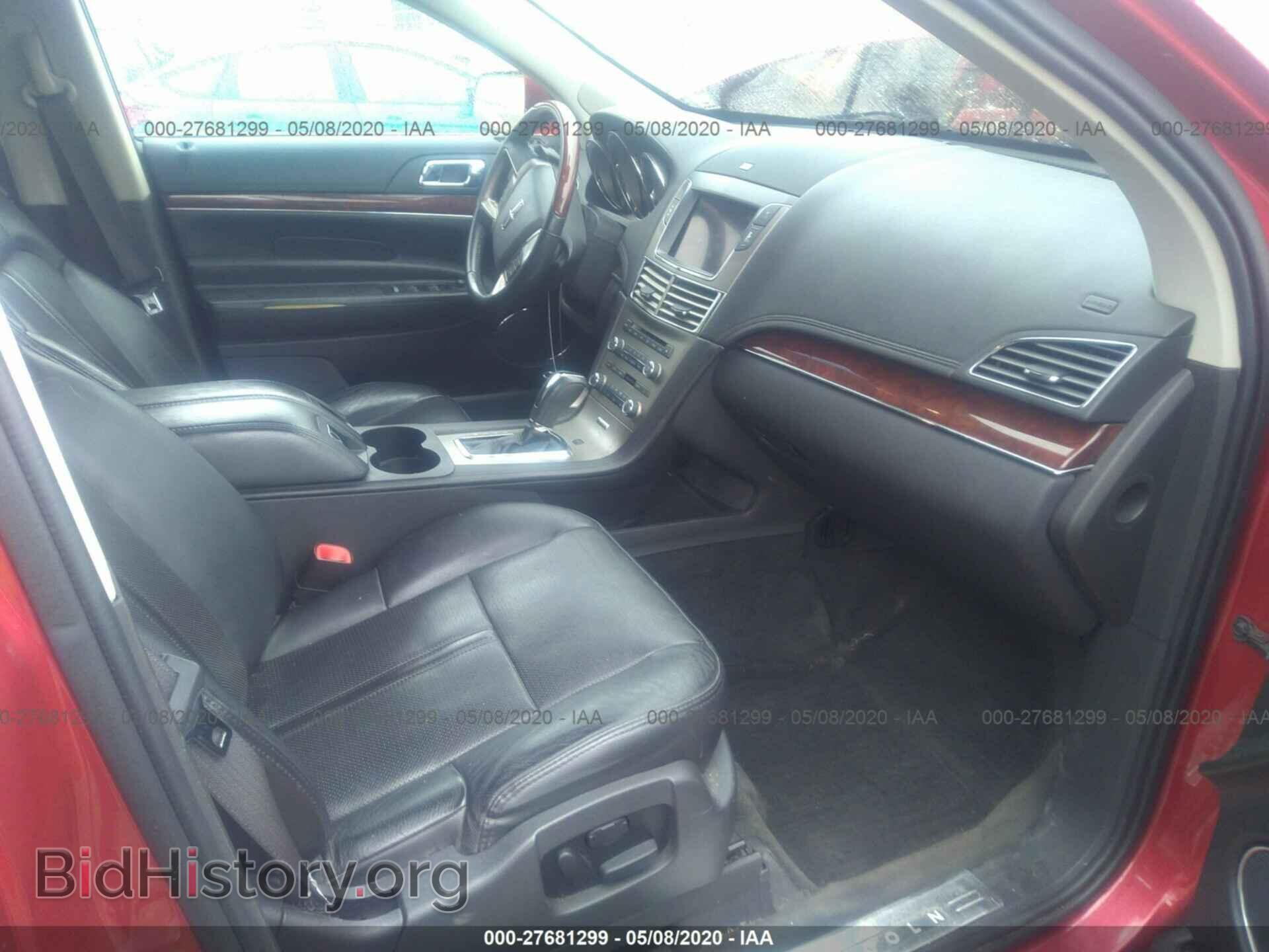 2012 LINCOLN MKT - VIN: 2LMHJ5AT4CBL53124 - Фото 5