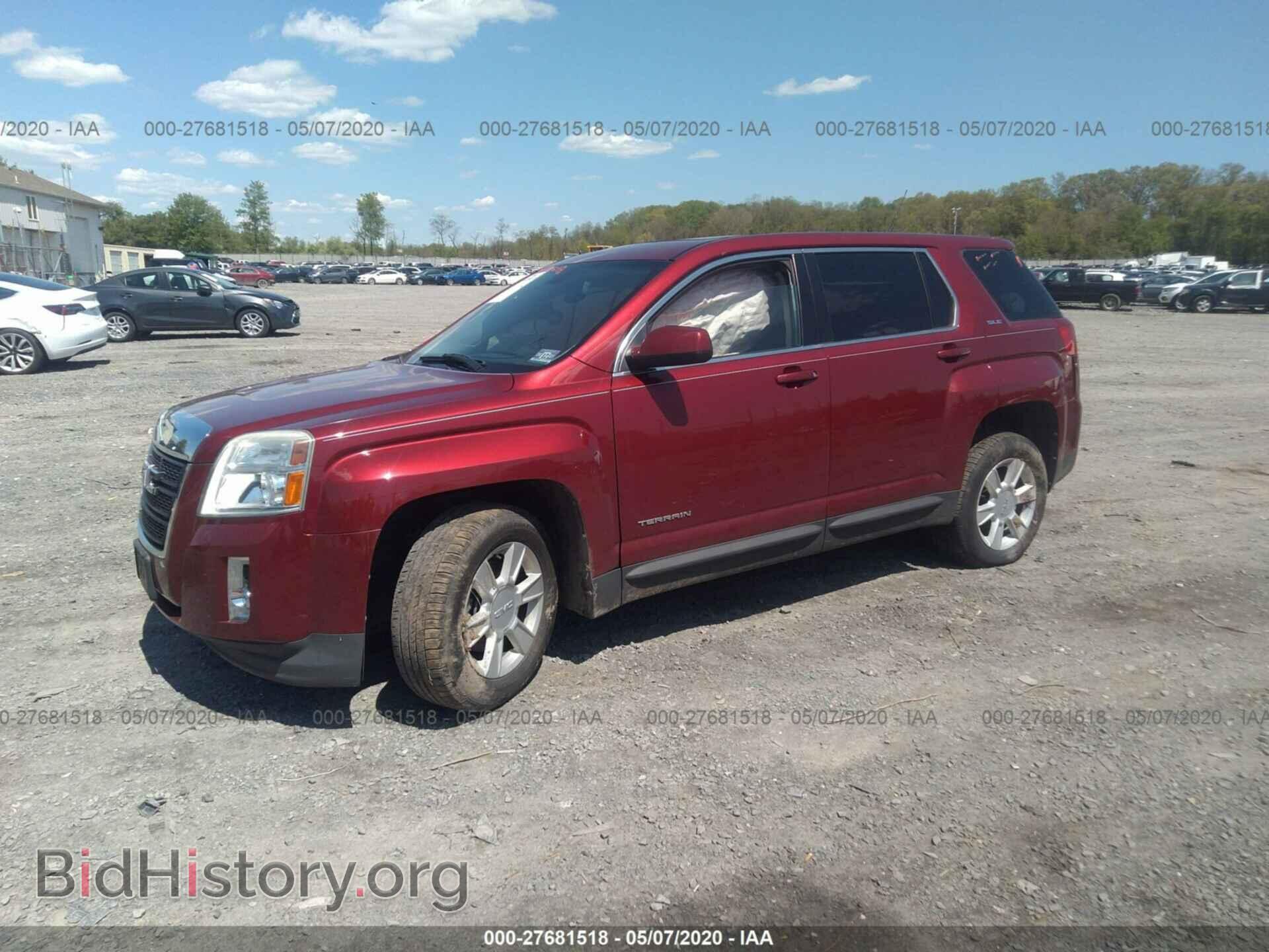 2010 GMC TERRAIN - VIN: 2CTALBEW5A6282699 - Photo 2