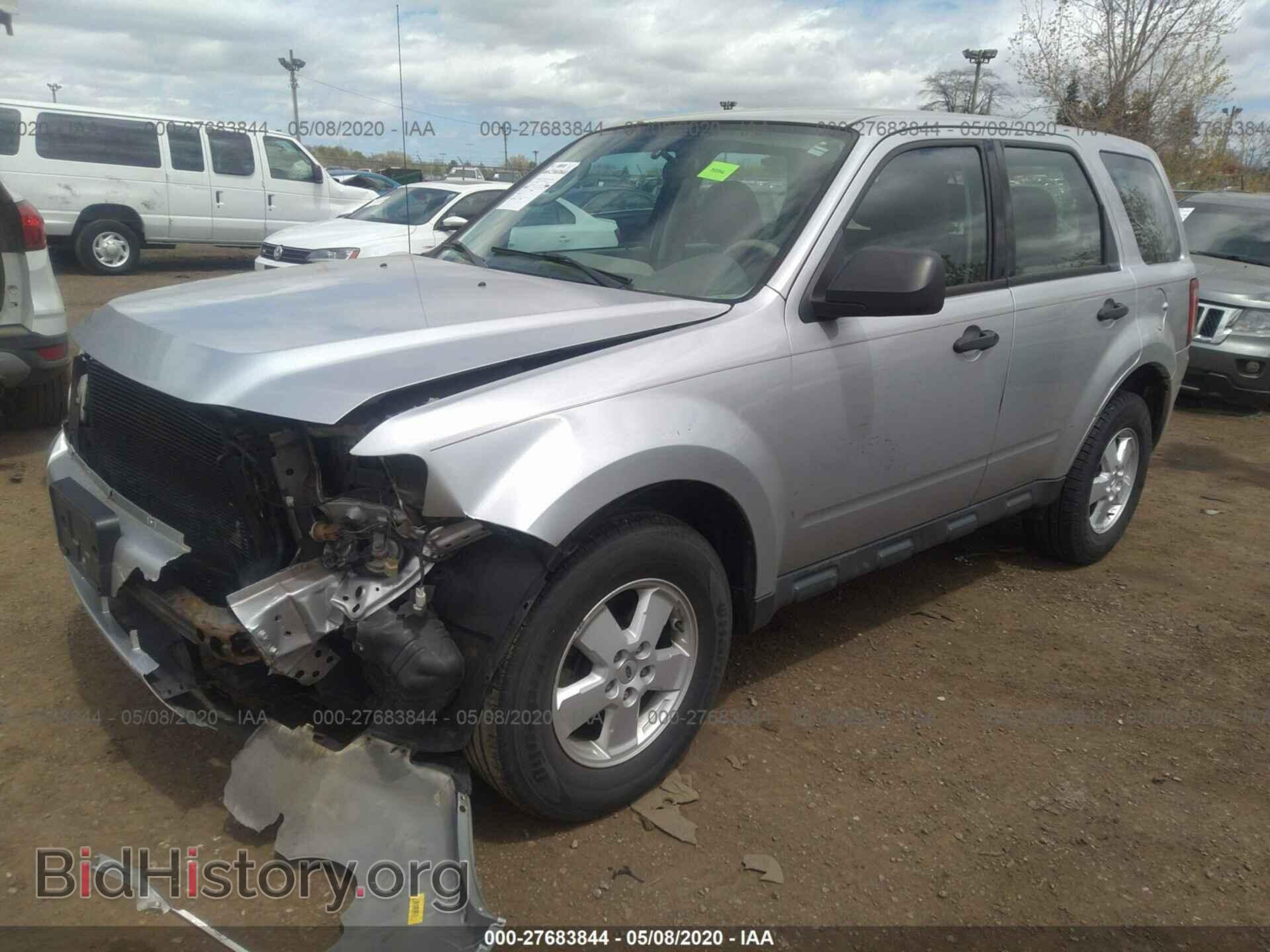 2011 FORD ESCAPE - VIN: 1FMCU9C77BKB44565 - Фото 2