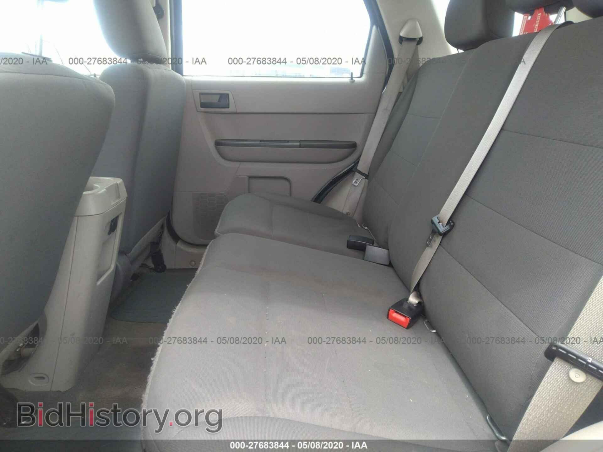 2011 FORD ESCAPE - VIN: 1FMCU9C77BKB44565 - Фото 8
