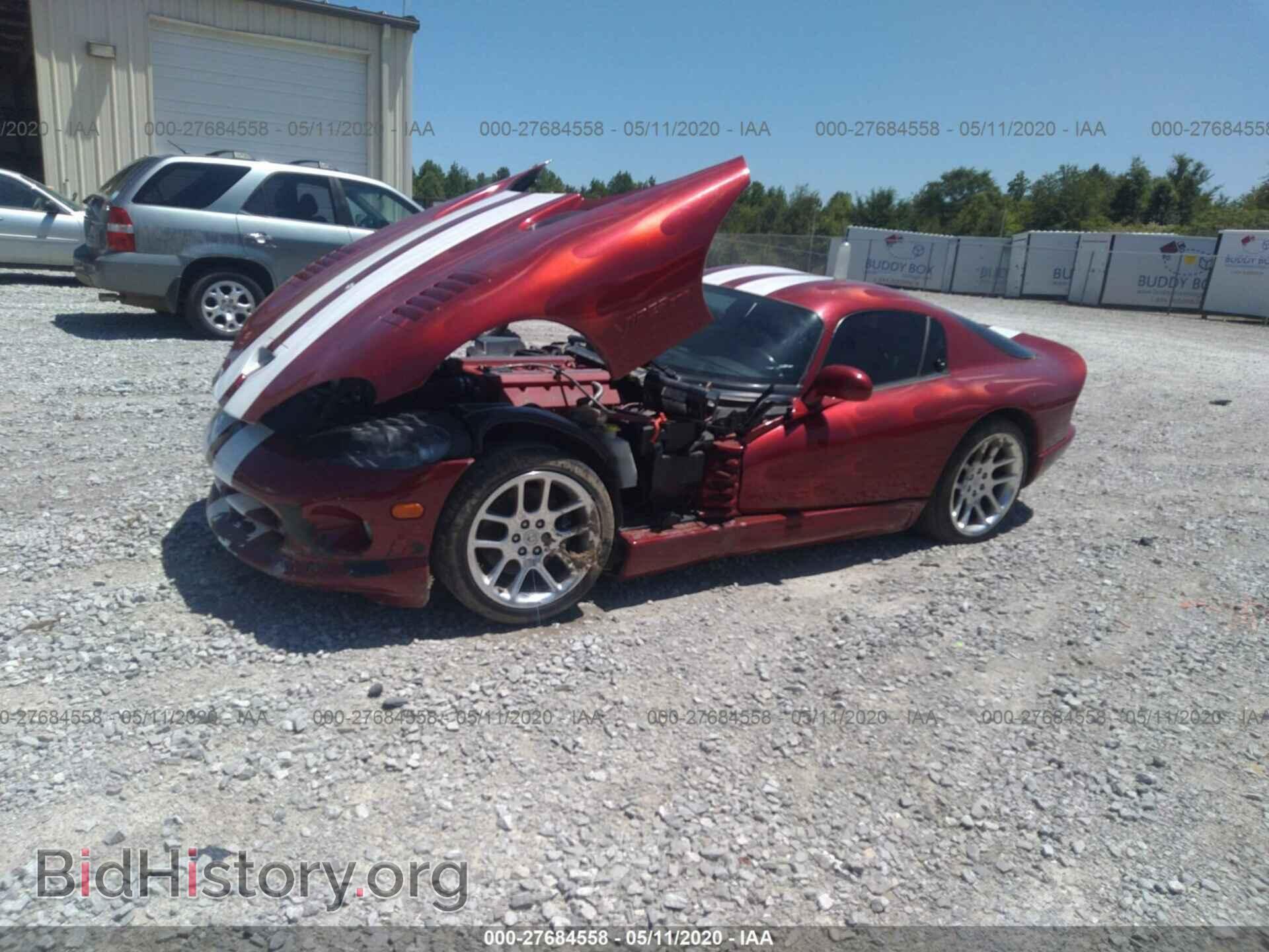 1998 DODGE VIPER - VIN: 1B3ER69E0WV400053 - Фото 2