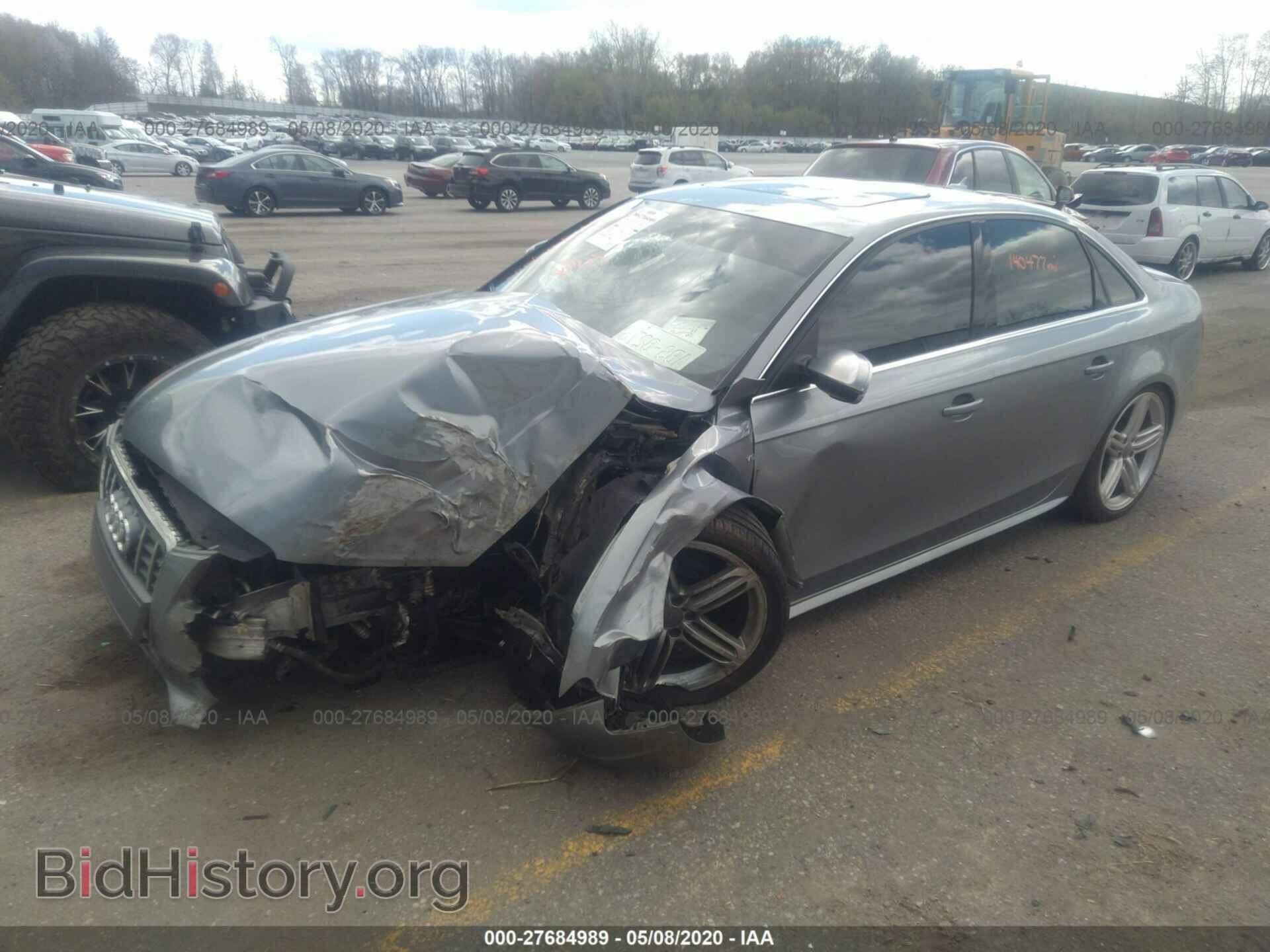 2011 AUDI S4 - VIN: WAUKGAFL4BA079047 - Фото 2