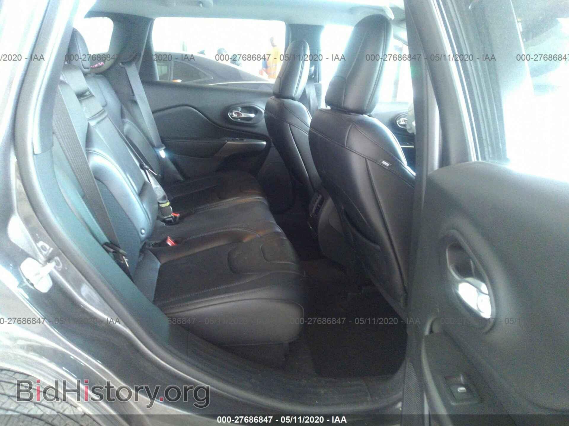 2019 JEEP CHEROKEE - VIN: 1C4PJLLN6KD171349 - Фото 8