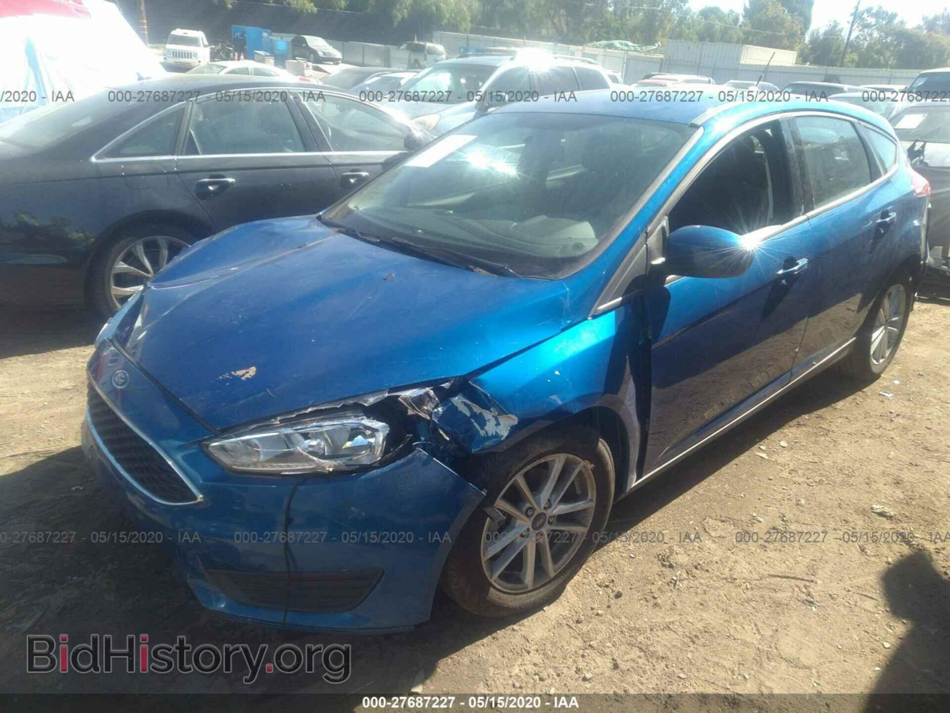2018 Ford Focus - VIN: 1FADP3K28JL287543 - Фото 2