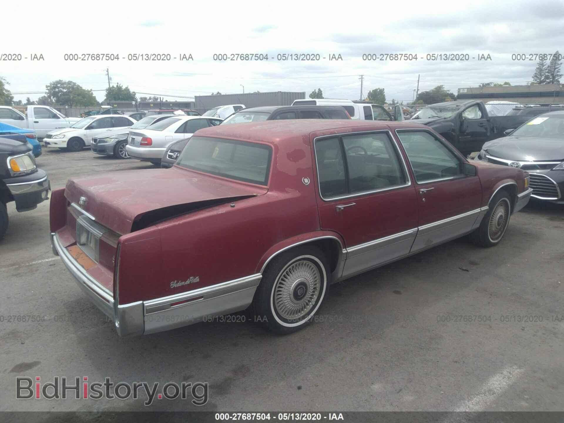 1993 Cadillac Deville - VIN: 1G6CD53B3P4215681 - Photo 4