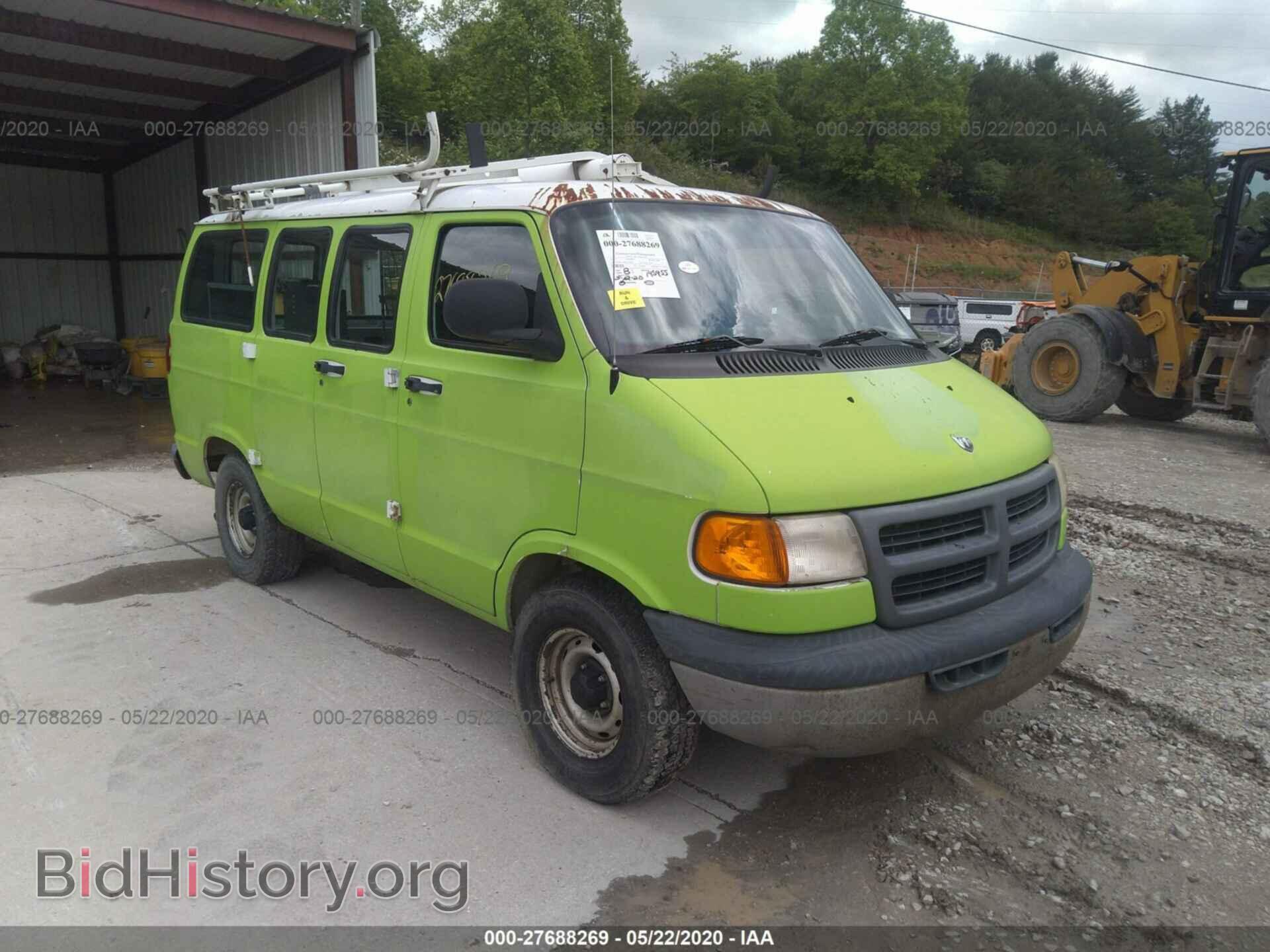 Photo 2B7HB11X92K137387 - DODGE RAM VAN 2002