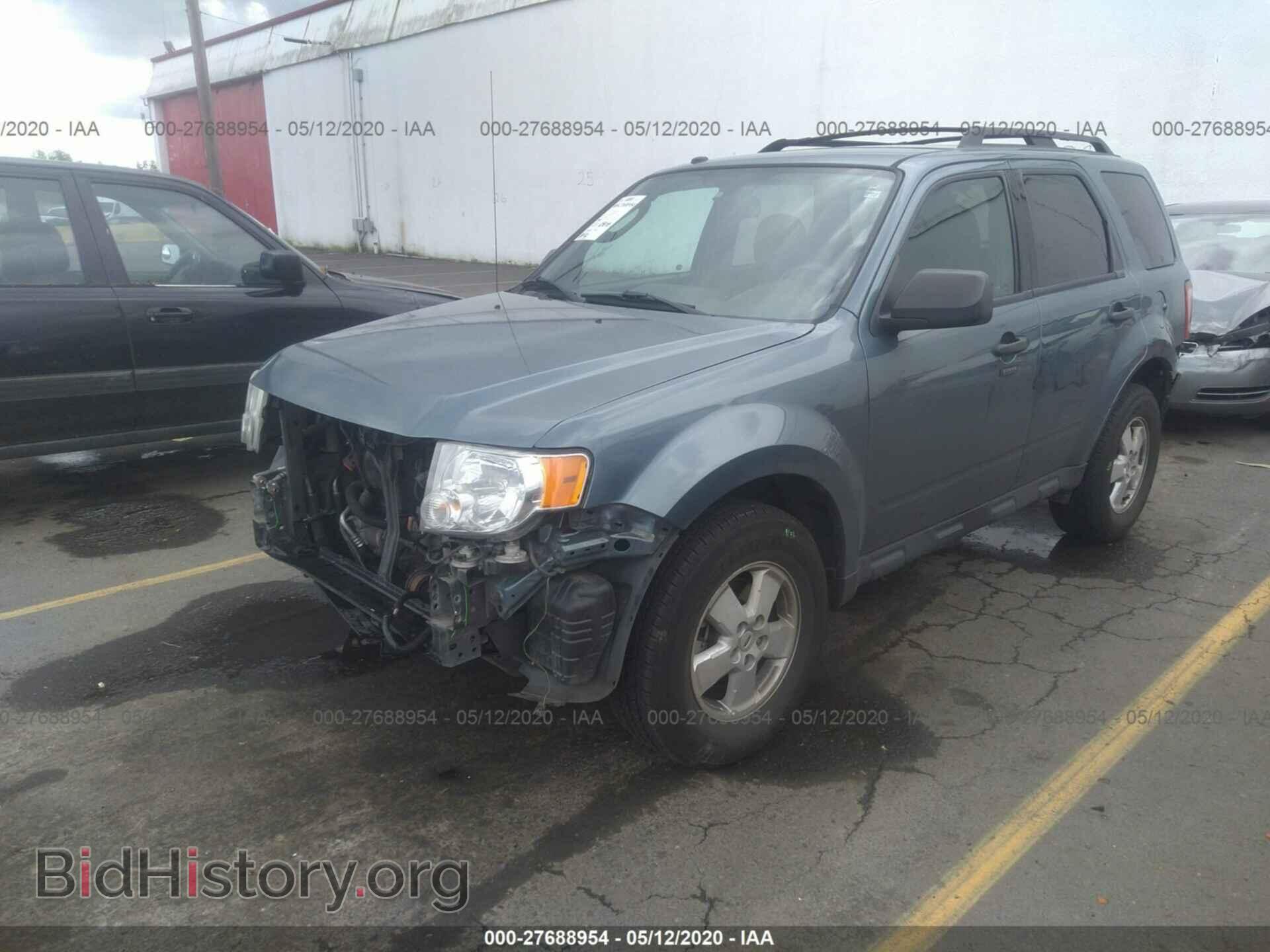 2011 FORD ESCAPE - VIN: 1FMCU0D74BKB79462 - Photo 2