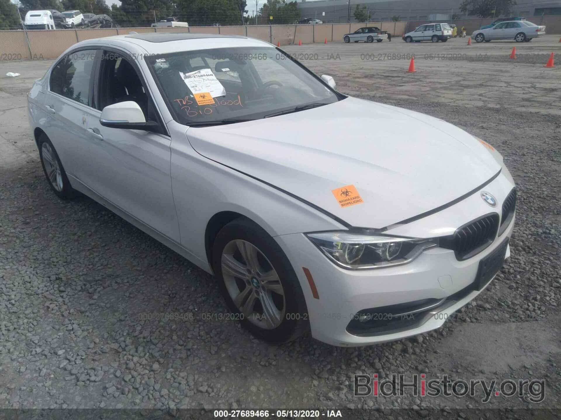 Photo WBA8B9G51JNU95751 - BMW 330 2018