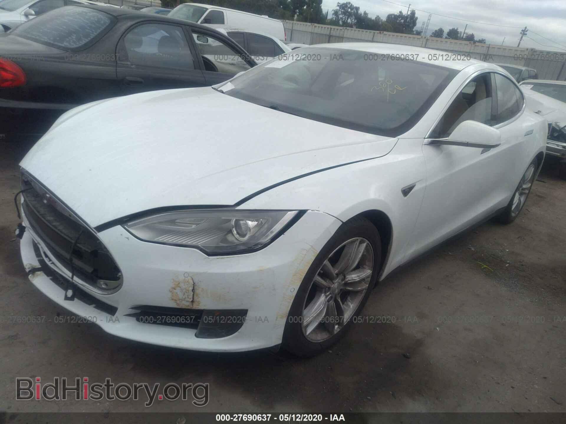 2015 TESLA MODEL S - VIN: 5YJSA1E22FF105204 - Фото 2