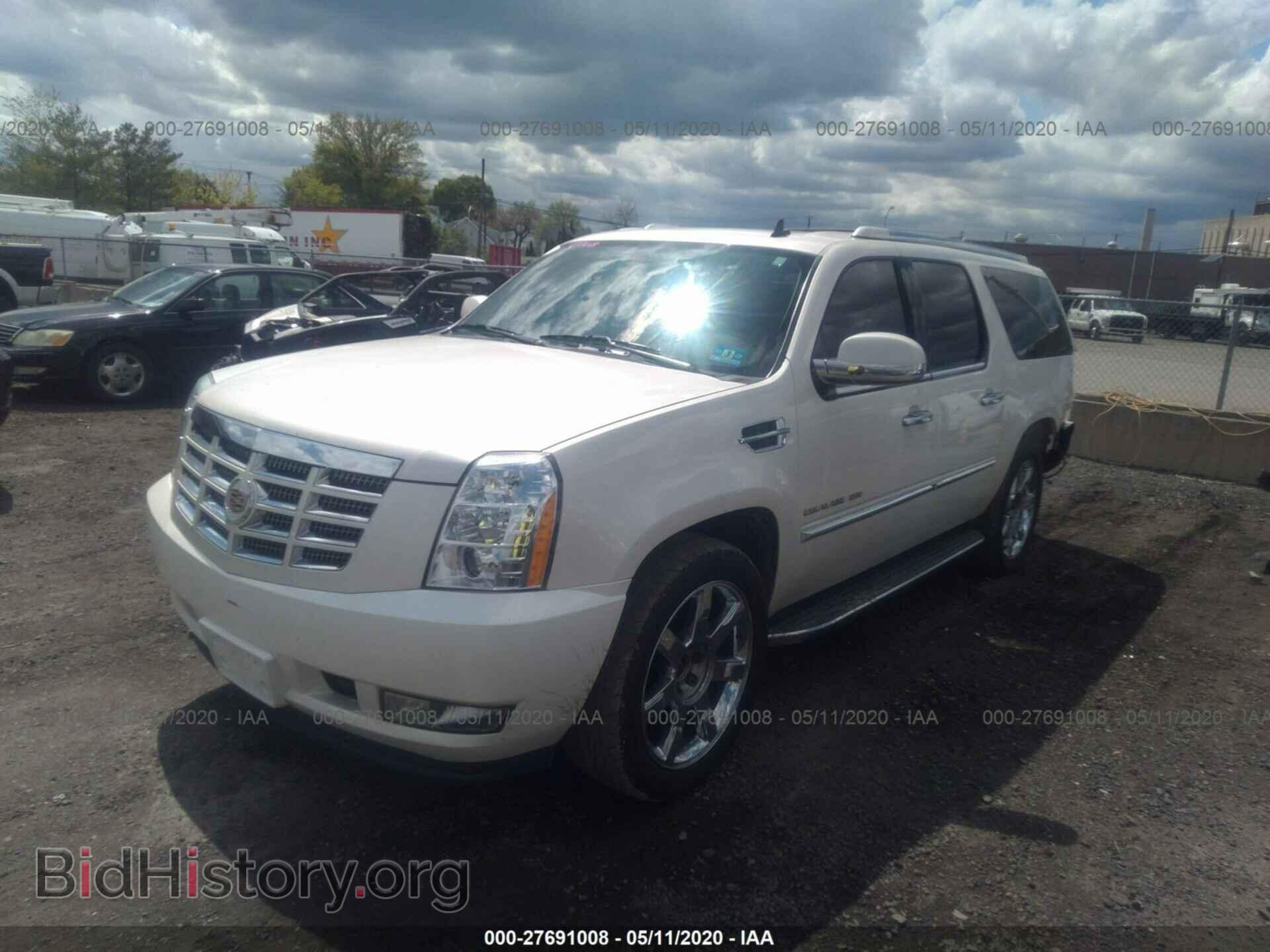 2013 CADILLAC ESCALADE - VIN: 1GYS4HEF5DR264318 - Фото 2