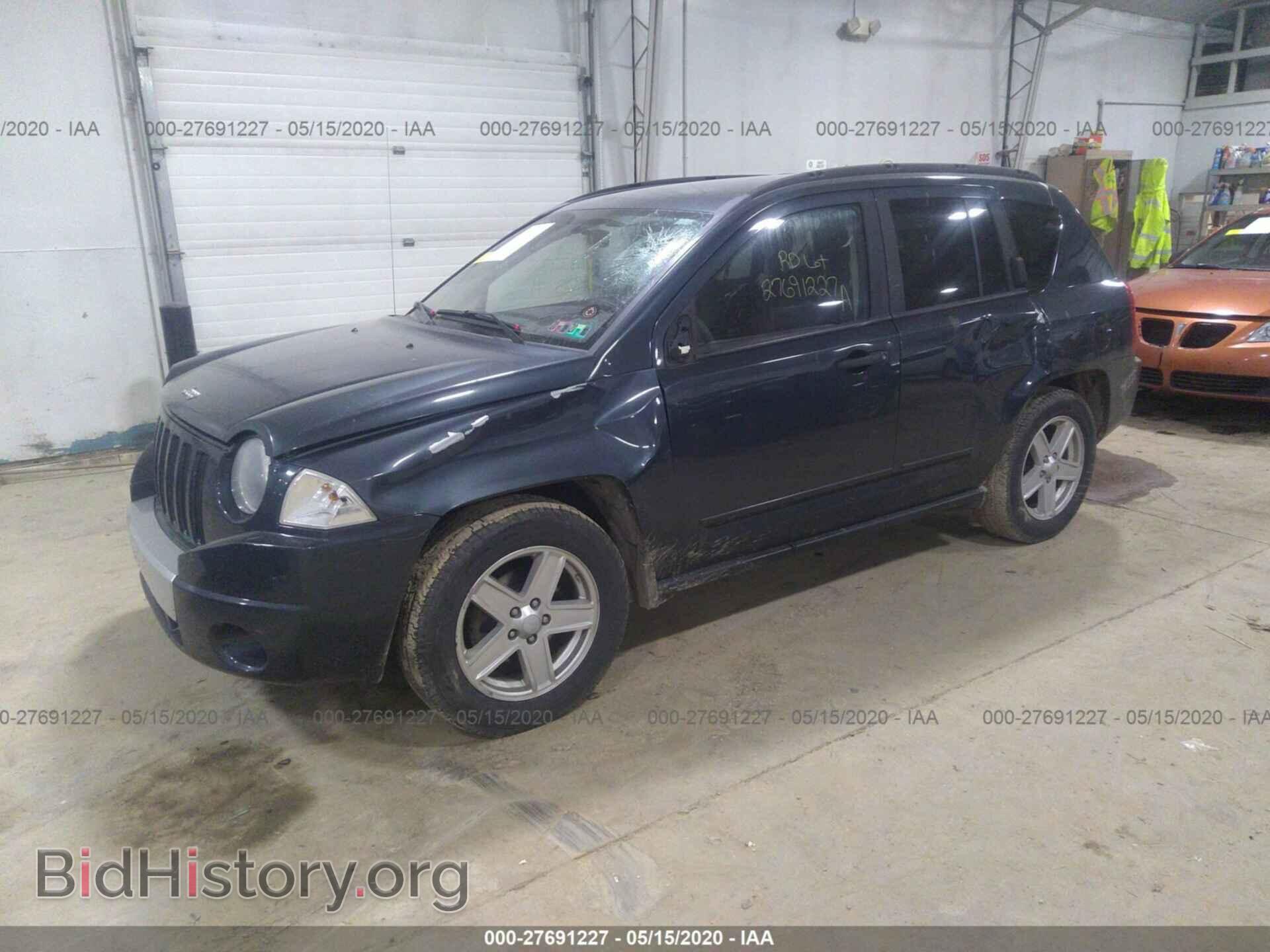2008 JEEP COMPASS - VIN: 1J8FT47WX8D693949 - Фото 2