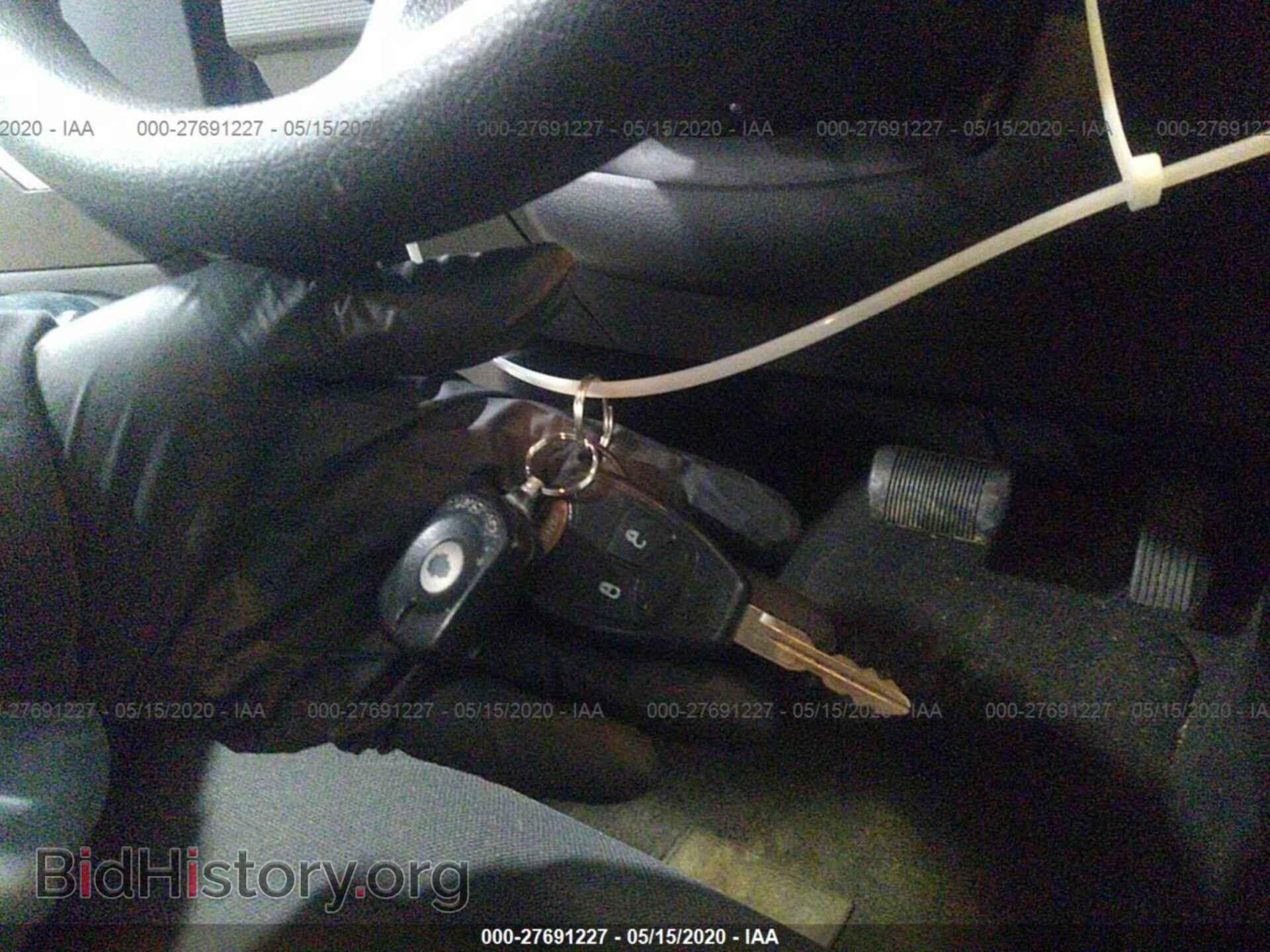 2008 JEEP COMPASS - VIN: 1J8FT47WX8D693949 - Фото 11