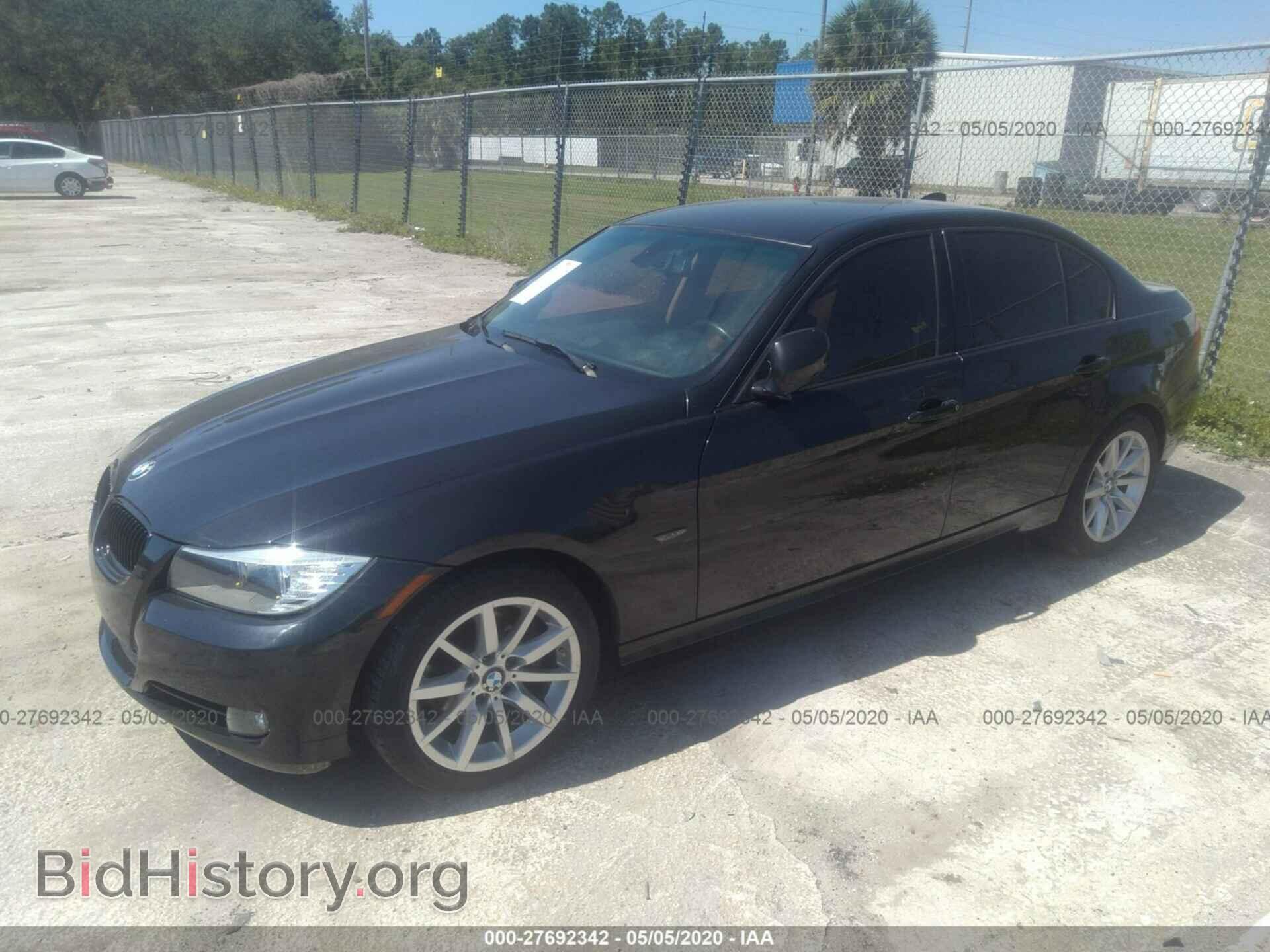 2011 BMW 328 - VIN: WBAPH7G57BNN02802 - Photo 2