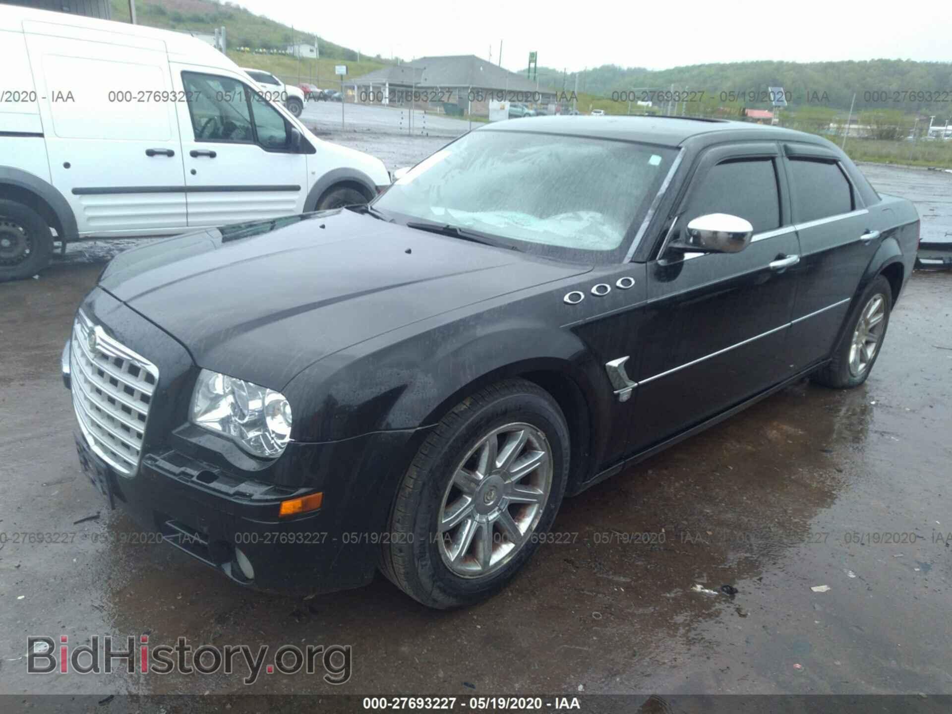2005 CHRYSLER 300C - VIN: 2C3JA63H55H609212 - Фото 2