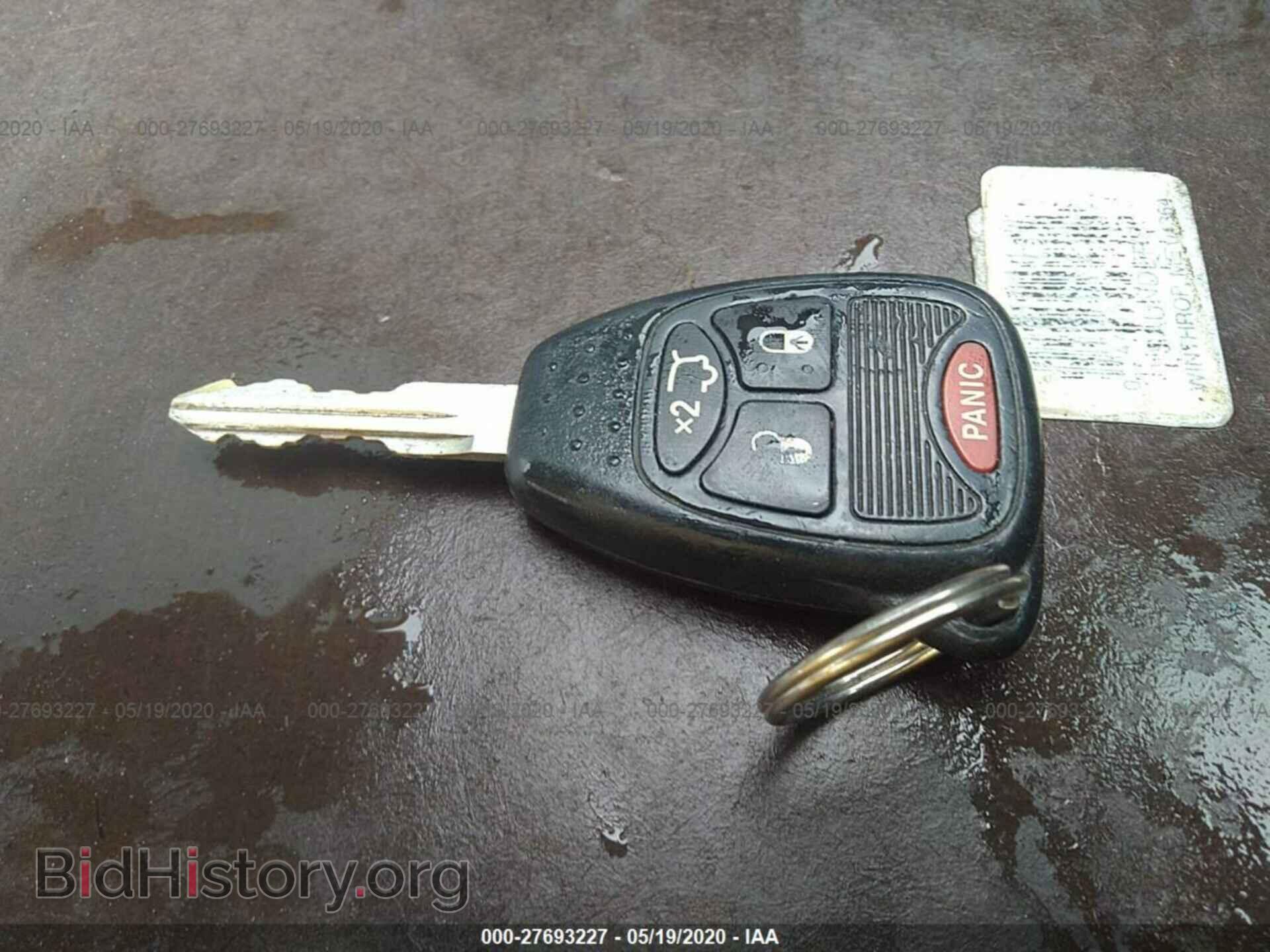 2005 CHRYSLER 300C - VIN: 2C3JA63H55H609212 - Фото 11