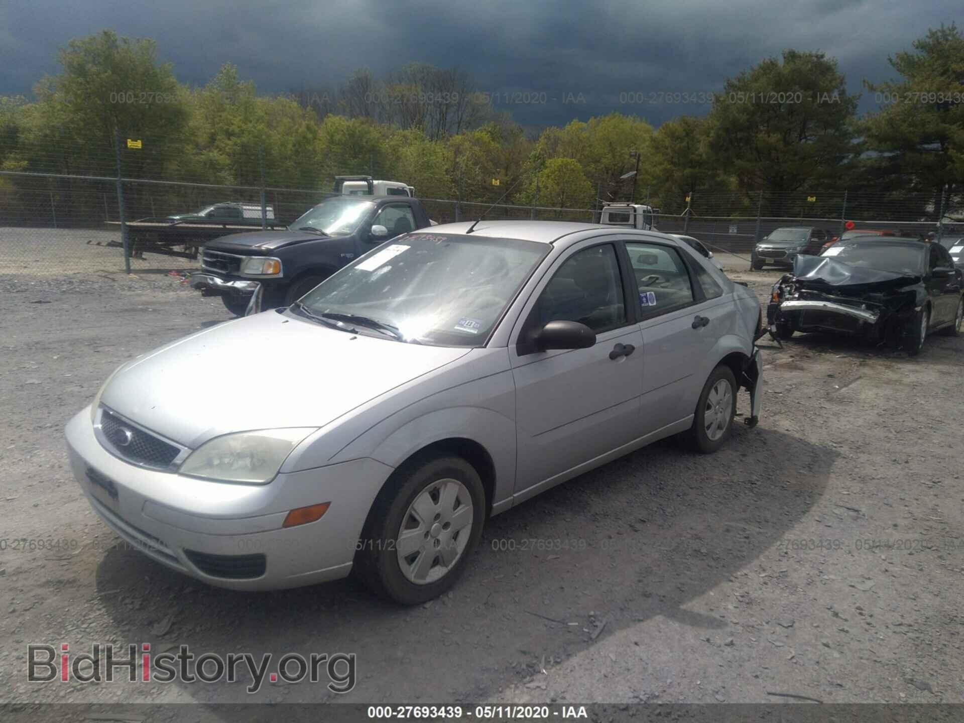 2006 FORD FOCUS - VIN: 1FAFP34N06W252128 - Фото 2