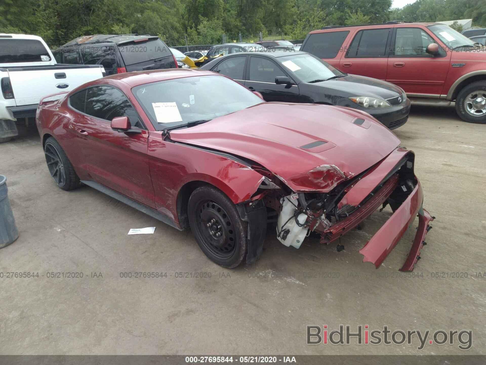 Photo 1FA6P8TH0J5176188 - FORD MUSTANG 2018