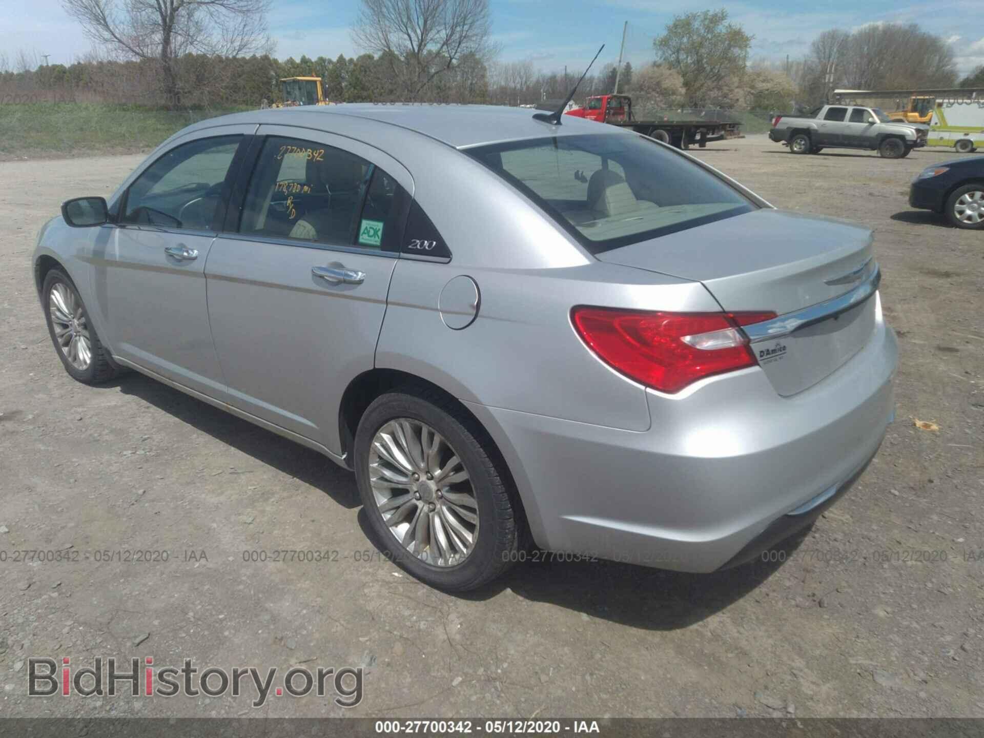 2011 CHRYSLER 200 - VIN: 1C3BC2FG2BN526883 - Photo 3