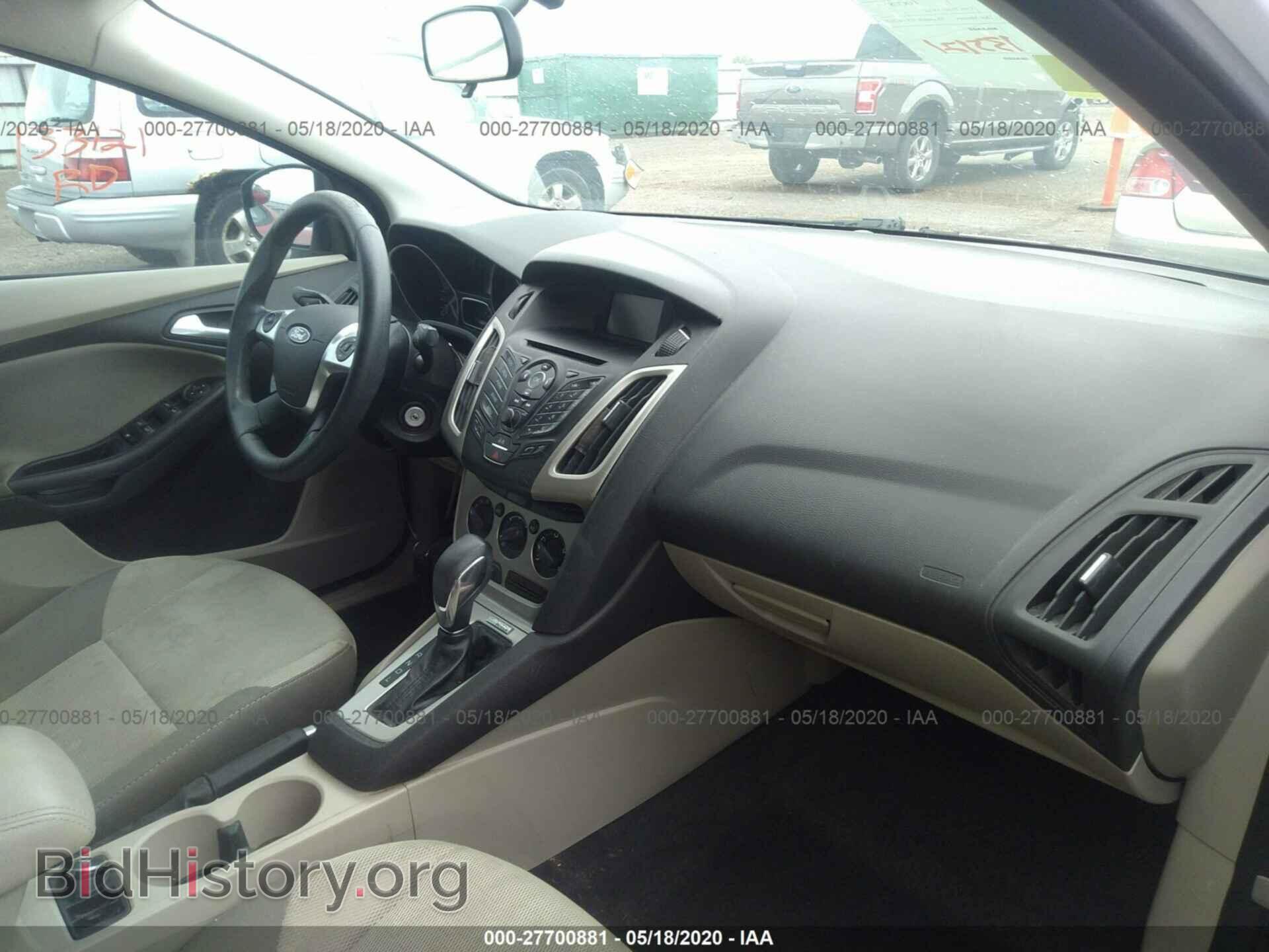 2014 Ford Focus - VIN: 1FADP3F25EL383162 - Photo 5