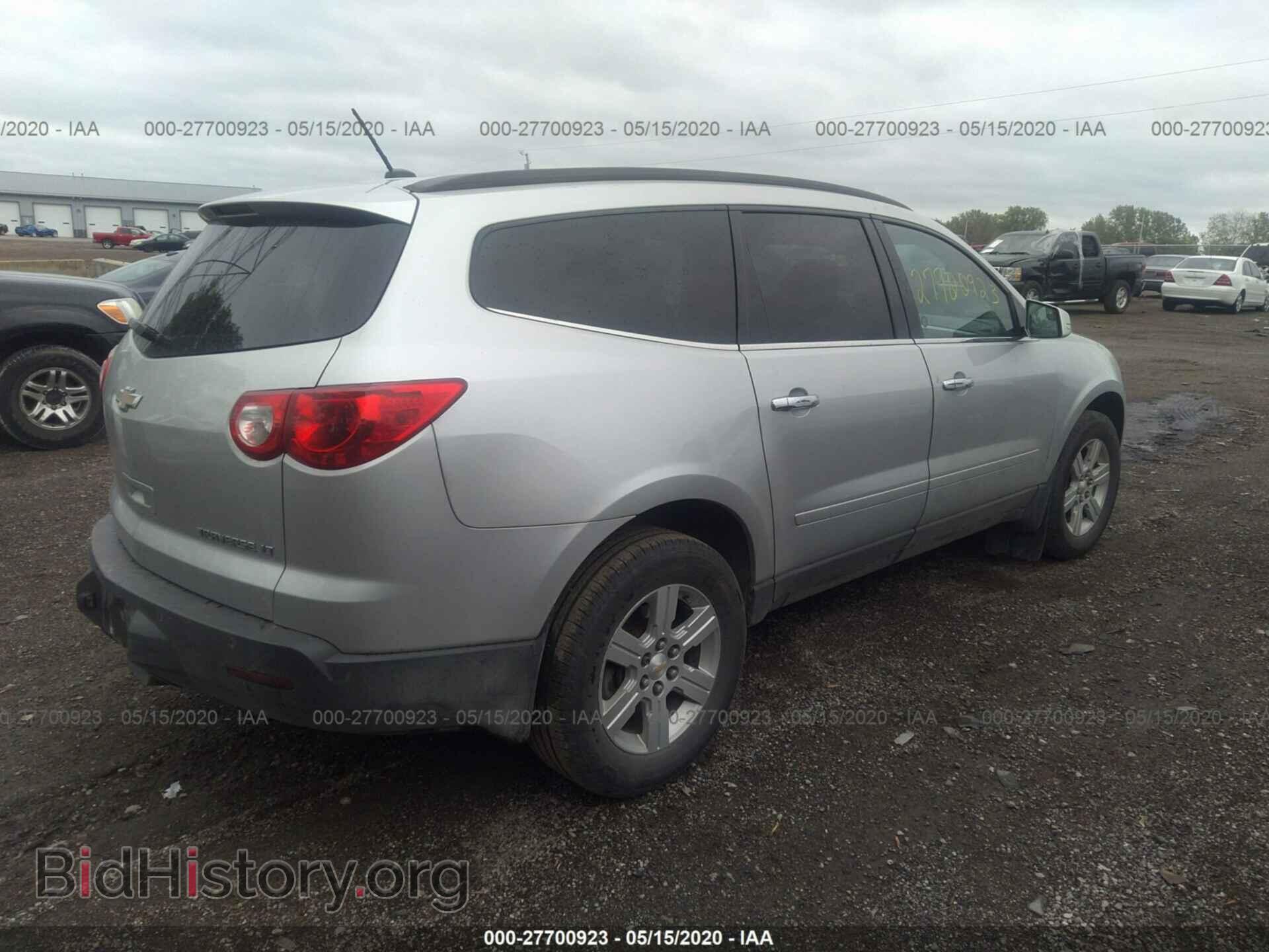 2011 CHEVROLET TRAVERSE - VIN: 1GNKRGED3BJ353193 - Фото 4
