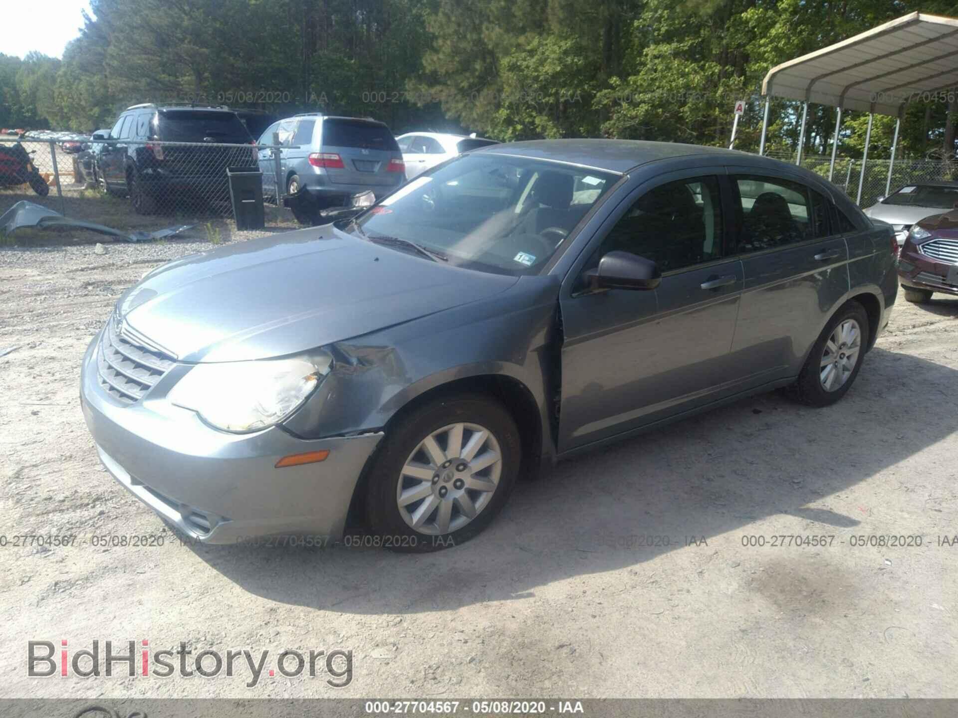 2010 CHRYSLER SEBRING - VIN: 1C3CC4FB5AN173672 - Фото 2