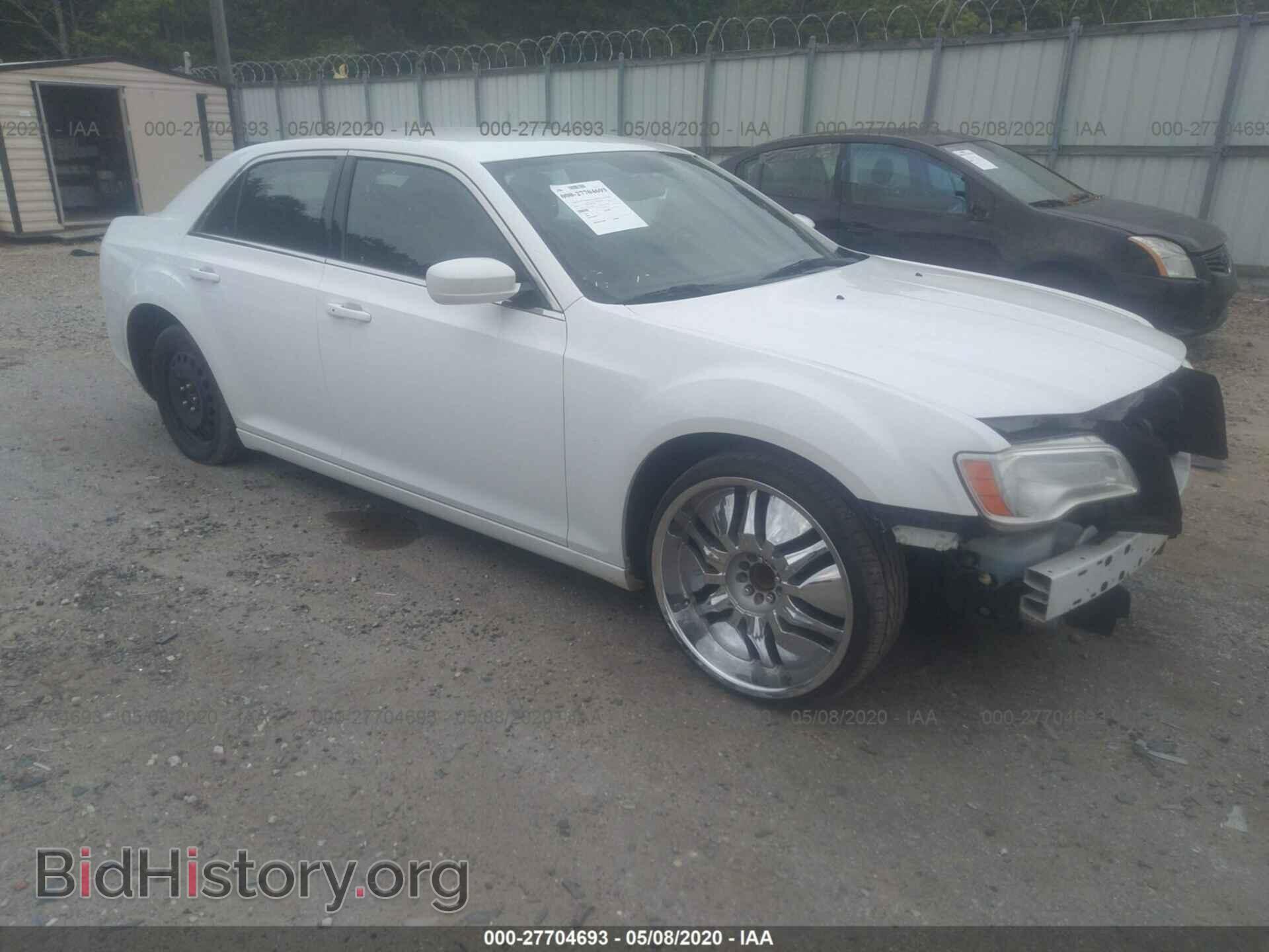 Фотография 2C3CCAAGXCH105221 - CHRYSLER 300 2012