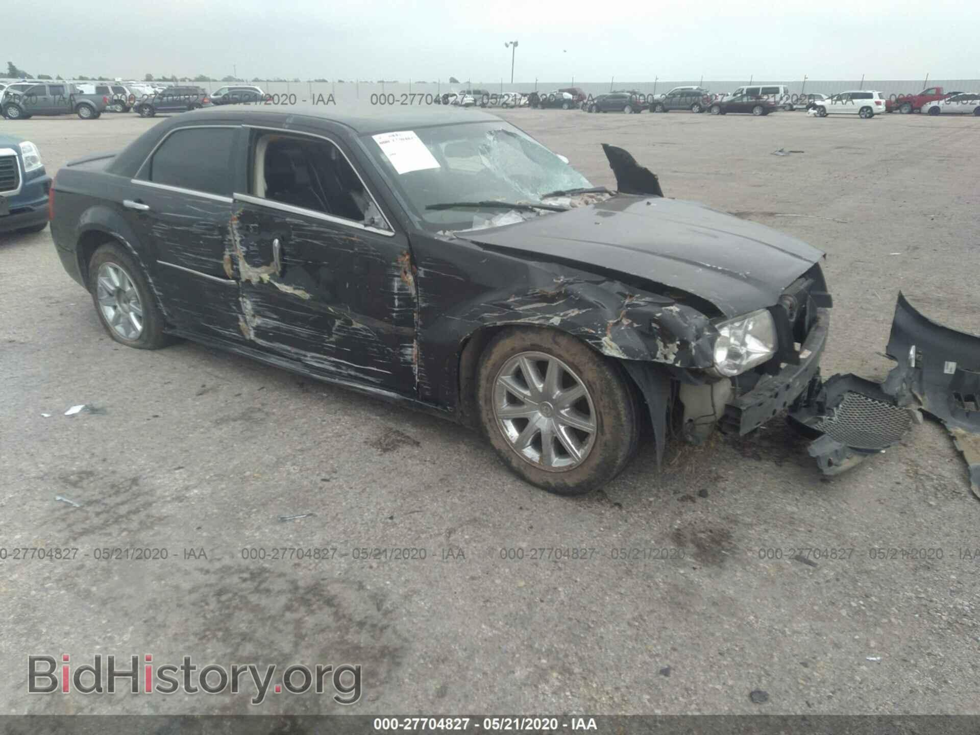 Фотография 2C3CA6CT1AH239822 - CHRYSLER 300C 2010