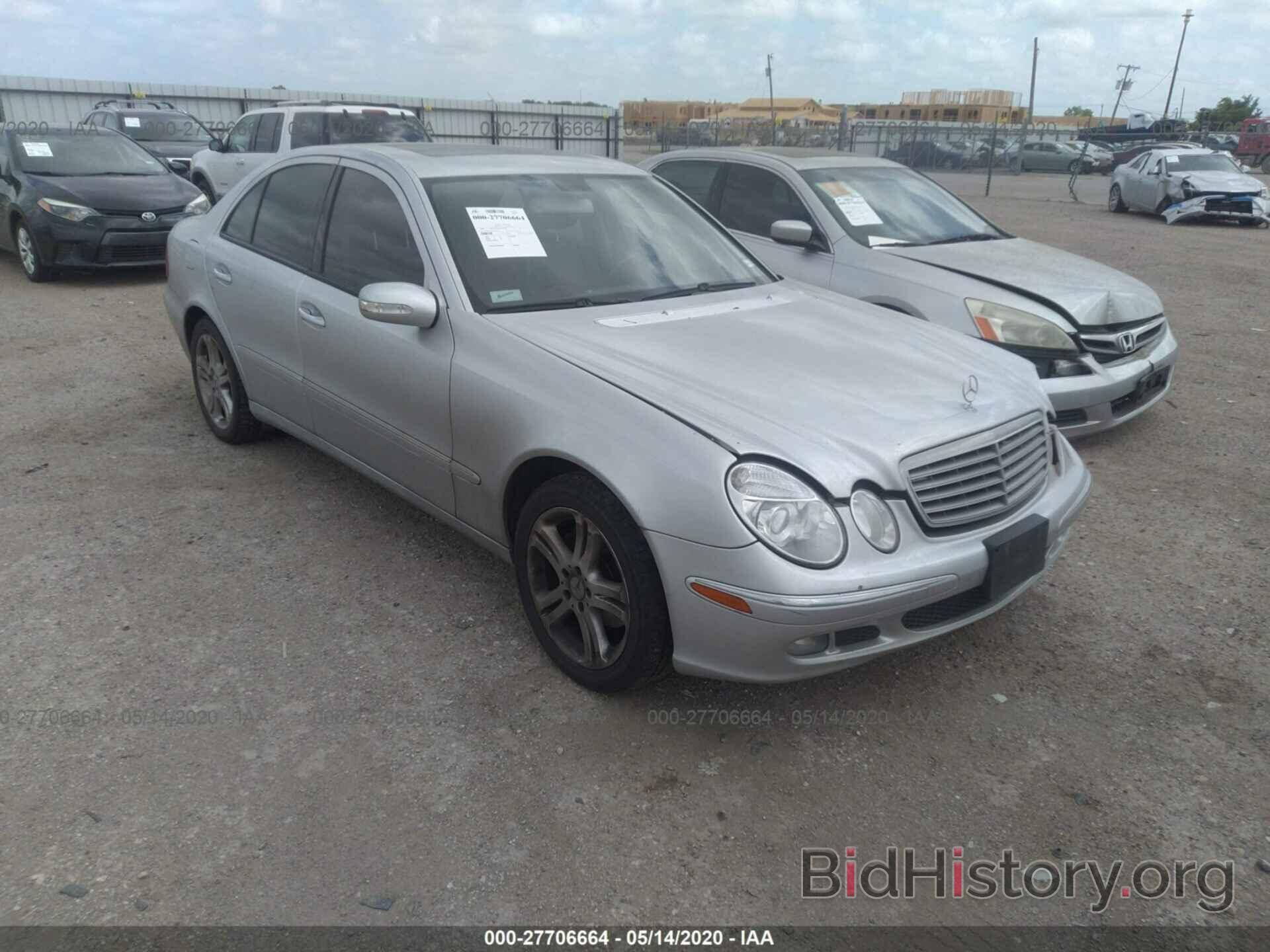 Photo WDBUF56J56A975527 - MERCEDES-BENZ E 2006