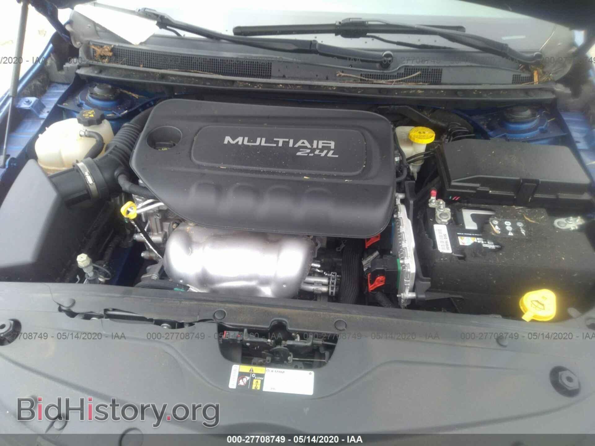 2015 CHRYSLER 200 - VIN: 1C3CCCBB8FN550311 - Фото 10