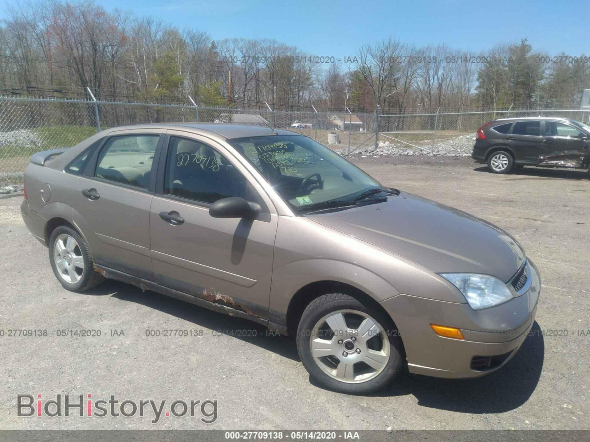 Фотография 1FAFP34N95W165357 - Ford Focus 2005