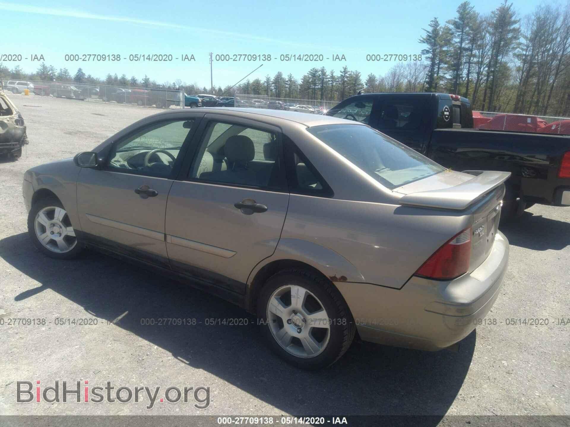 2005 Ford Focus - VIN: 1FAFP34N95W165357 - Фото 3