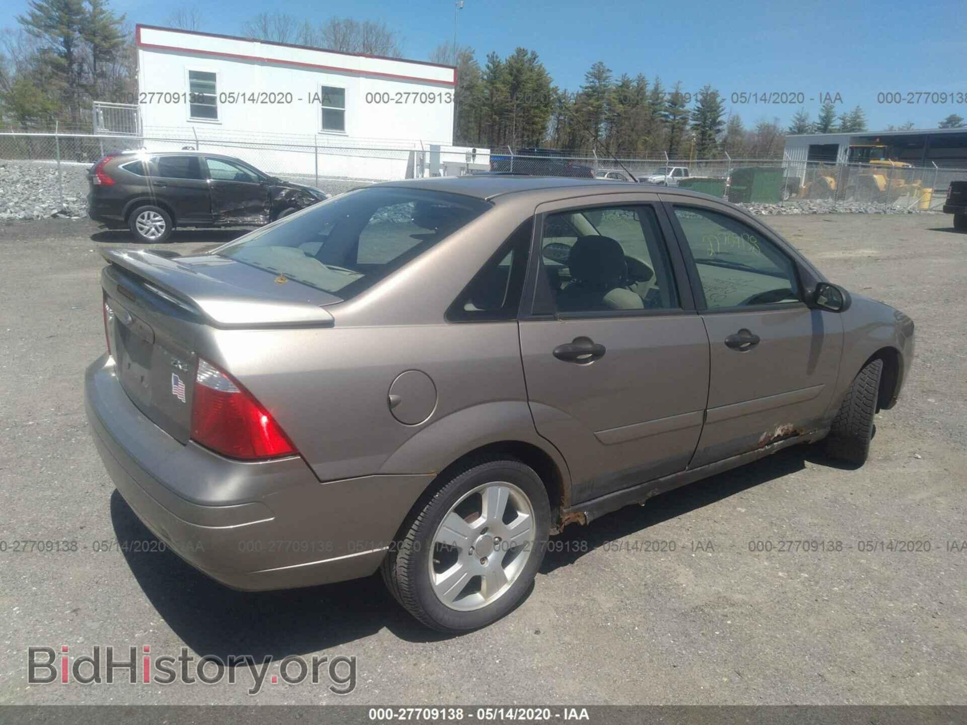 2005 Ford Focus - VIN: 1FAFP34N95W165357 - Фото 4