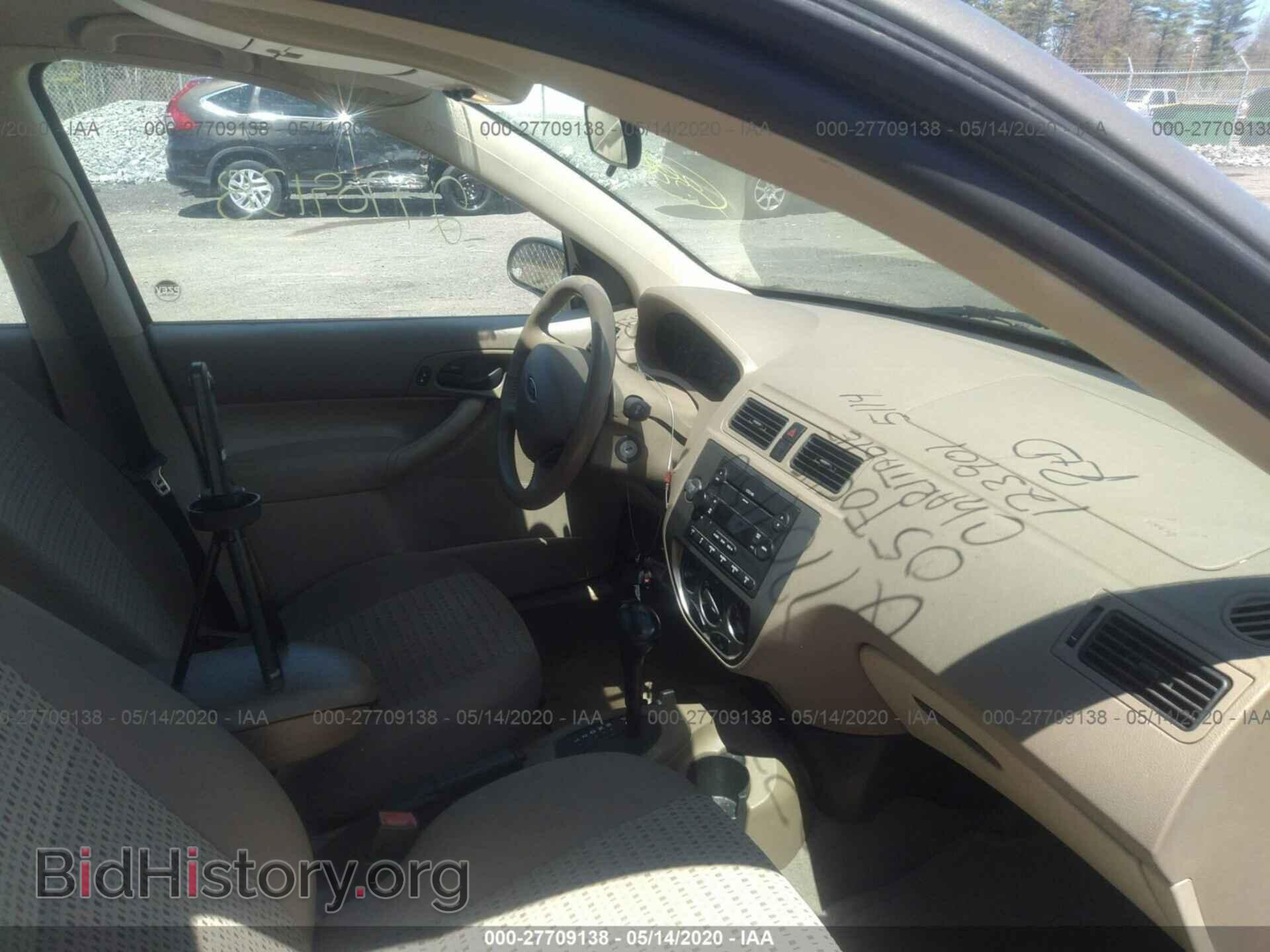 2005 Ford Focus - VIN: 1FAFP34N95W165357 - Фото 5