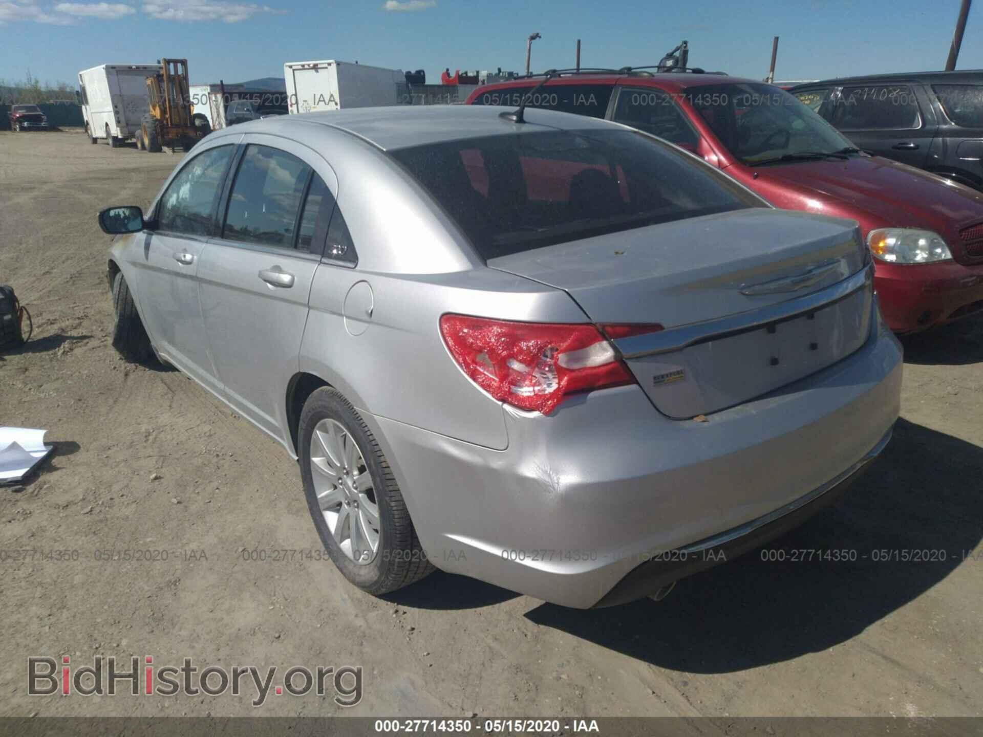 2012 CHRYSLER 200 - VIN: 1C3CCBBG3CN257224 - Фото 3