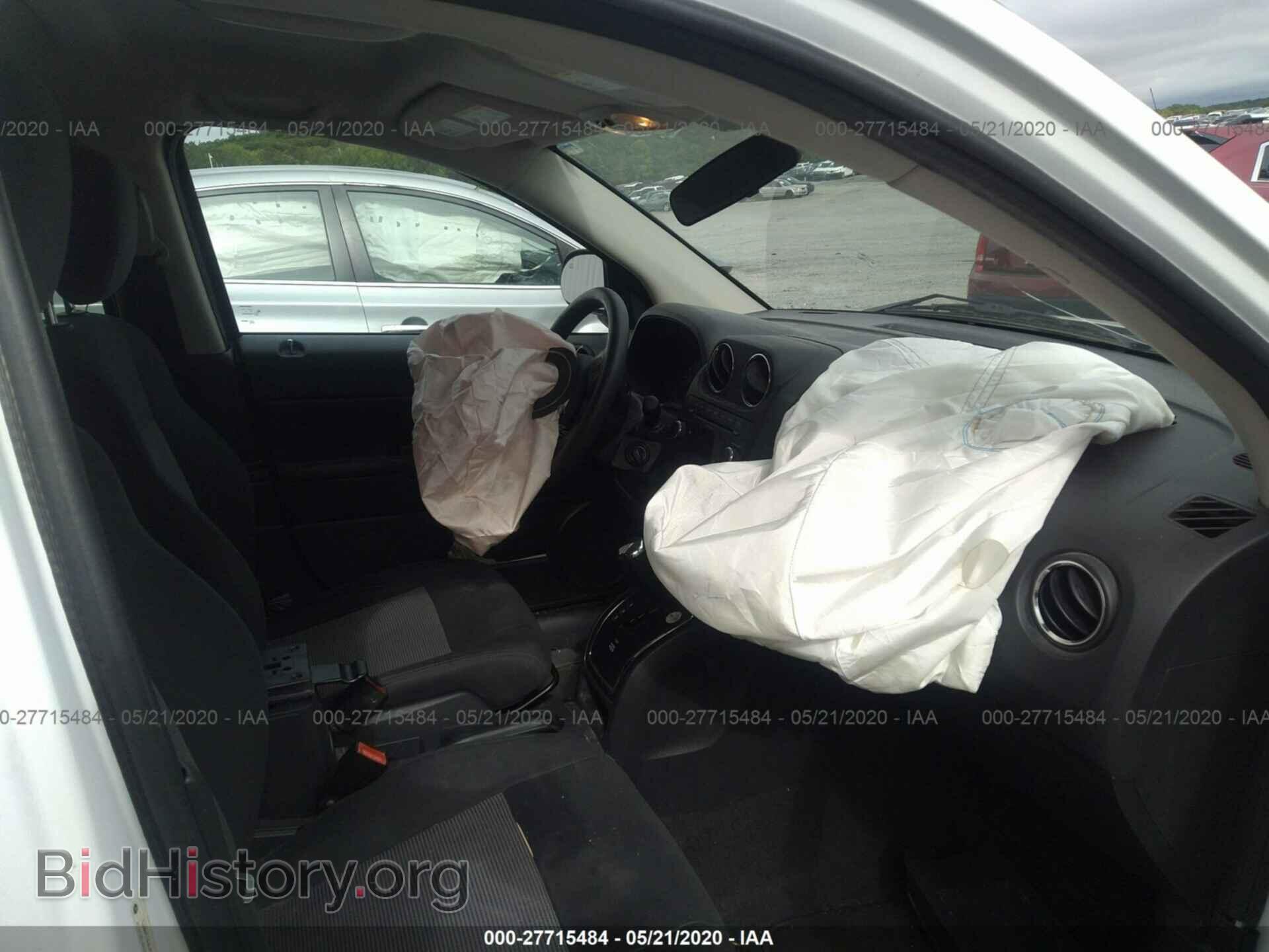 2011 JEEP COMPASS - VIN: 1J4NT1FA7BD215920 - Фото 5