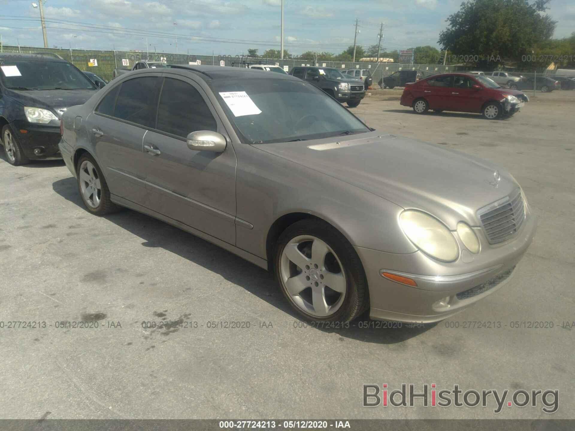 Photo WDBUF70J24A545701 - MERCEDES-BENZ E 2004