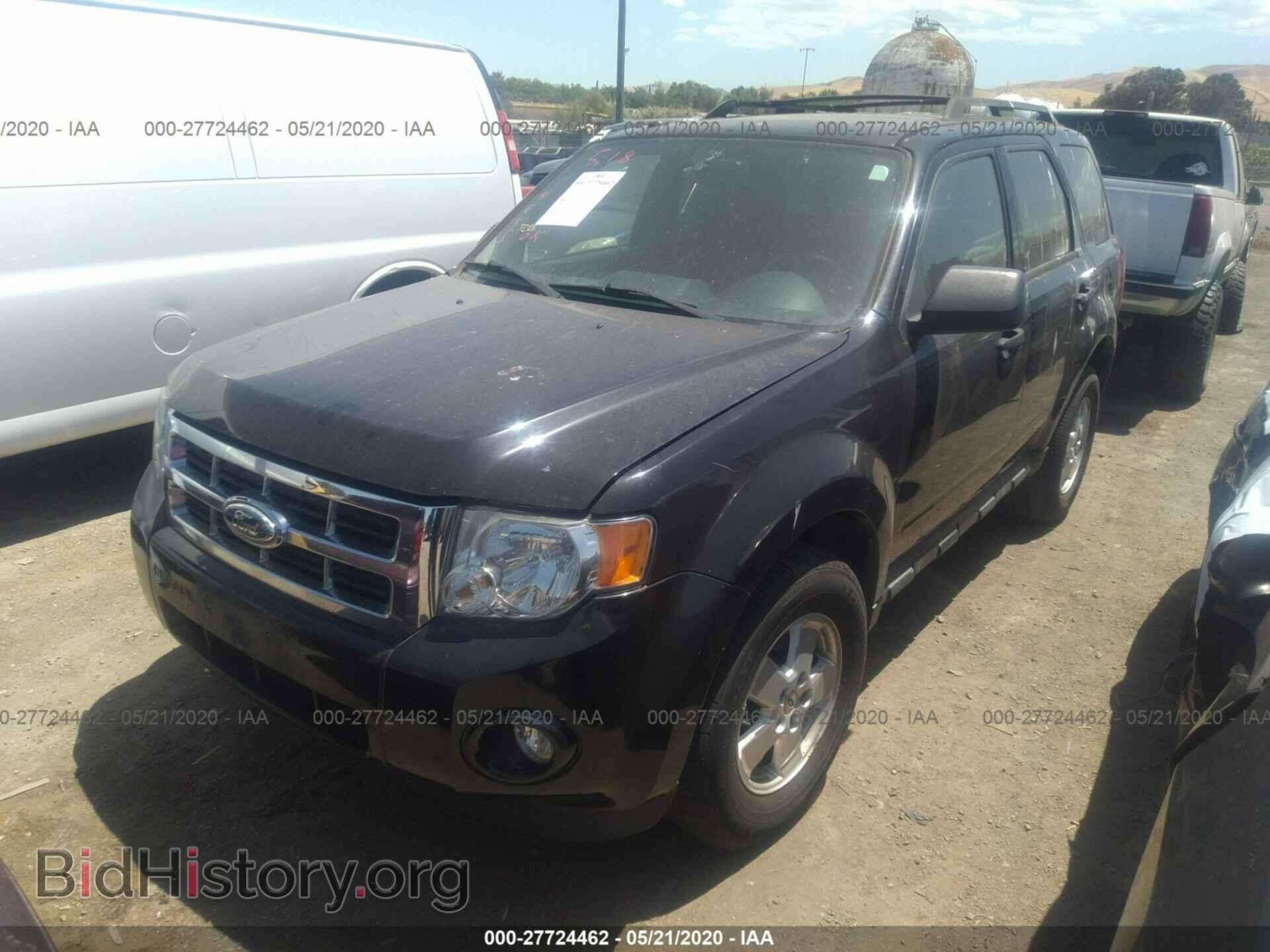 2011 FORD ESCAPE - VIN: 1FMCU0D74BKA56387 - Фото 2