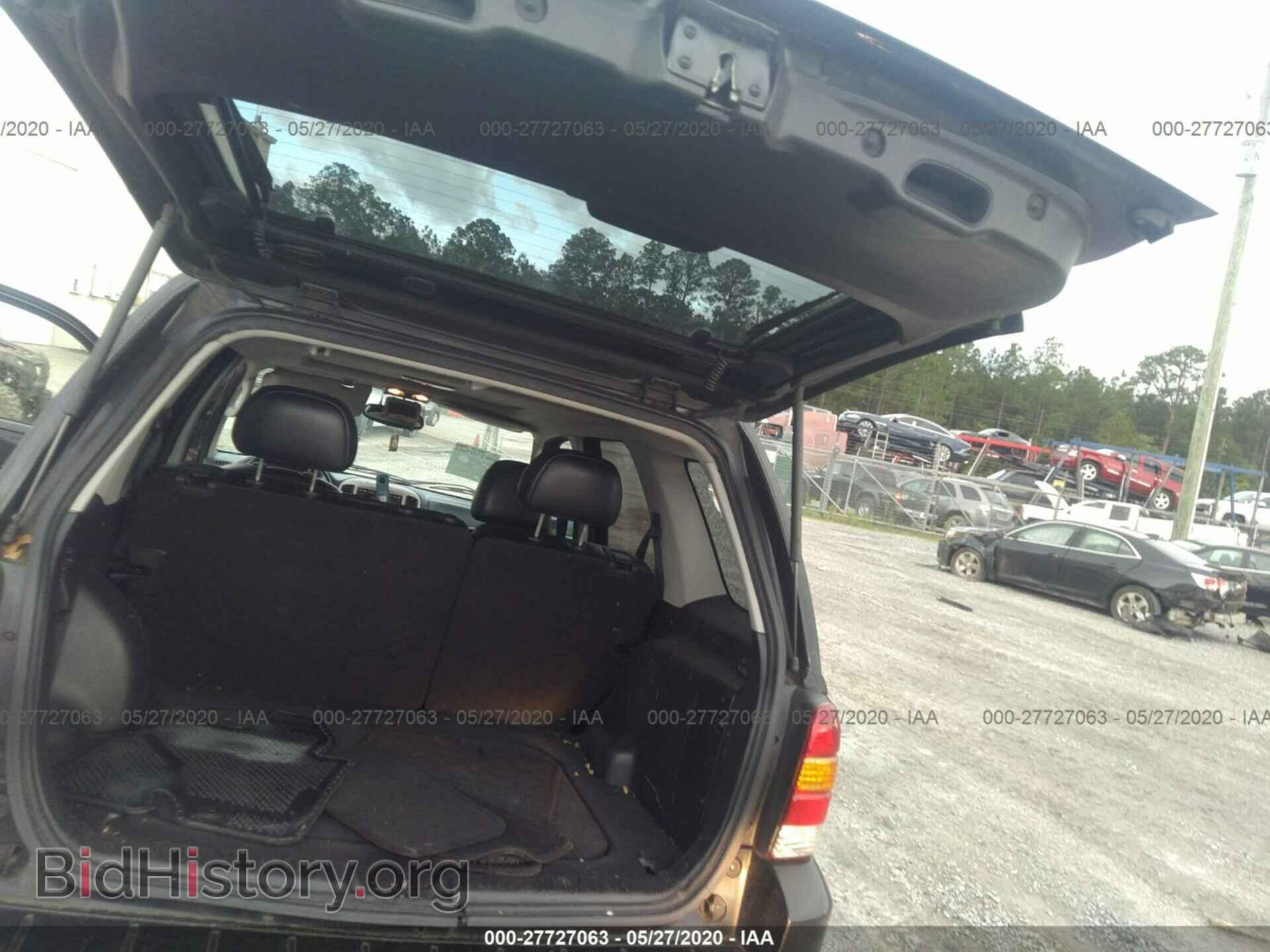 2005 FORD ESCAPE - VIN: 1FMCU04115KB64451 - Фото 8