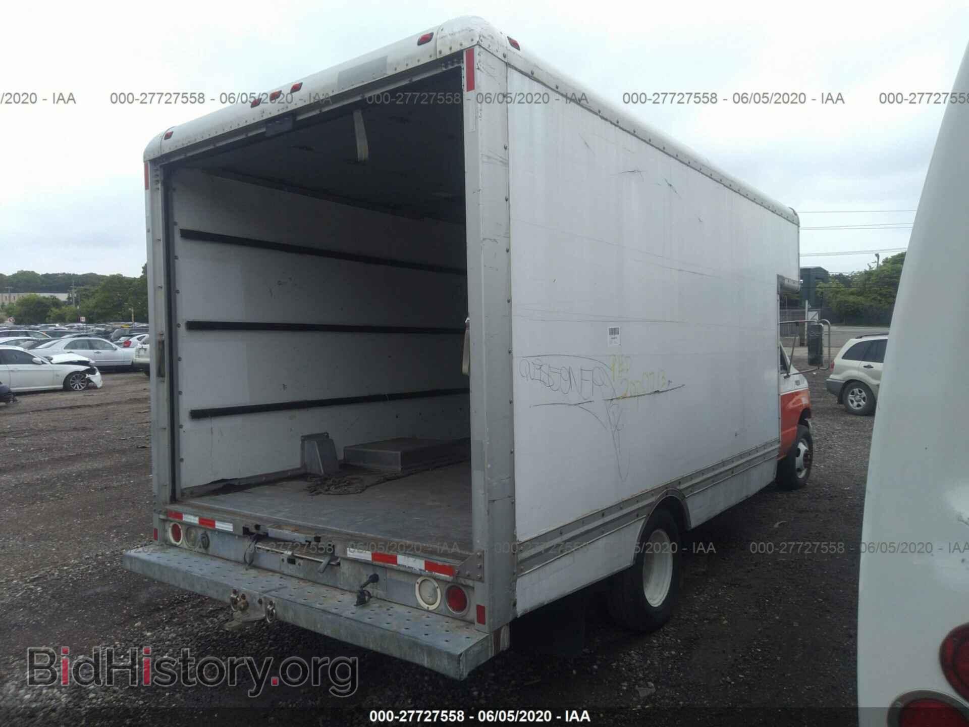 2000 FORD ECONOLINE - VIN: 1FDWE35S4YHA83822 - Фото 4