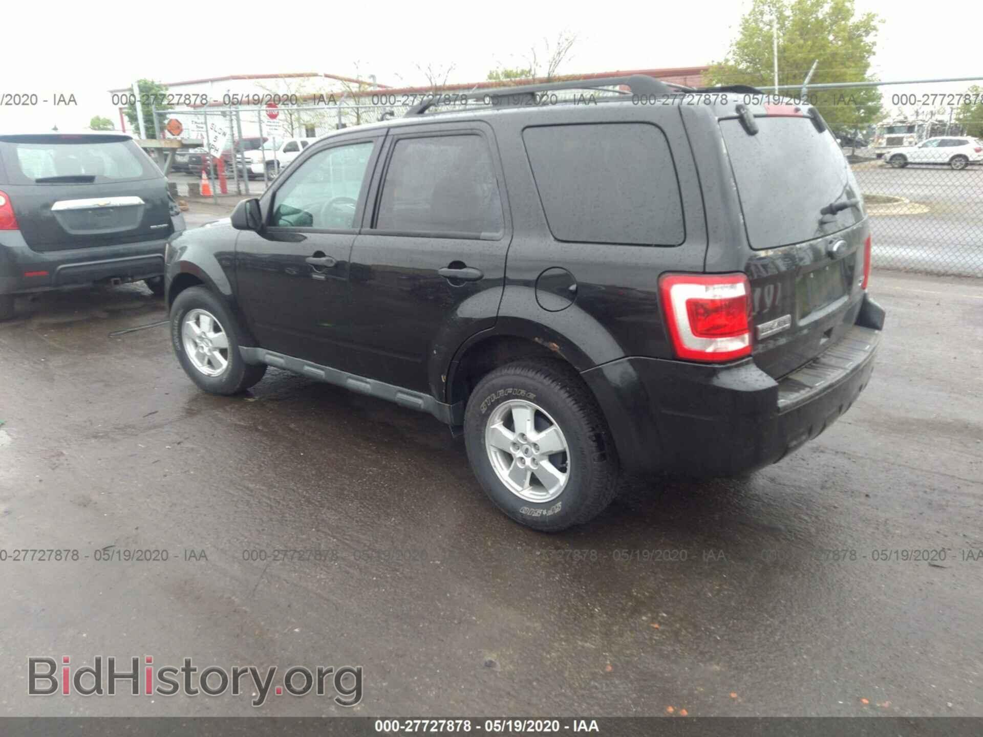 2011 FORD ESCAPE - VIN: 1FMCU0DG7BKB31504 - Фото 3