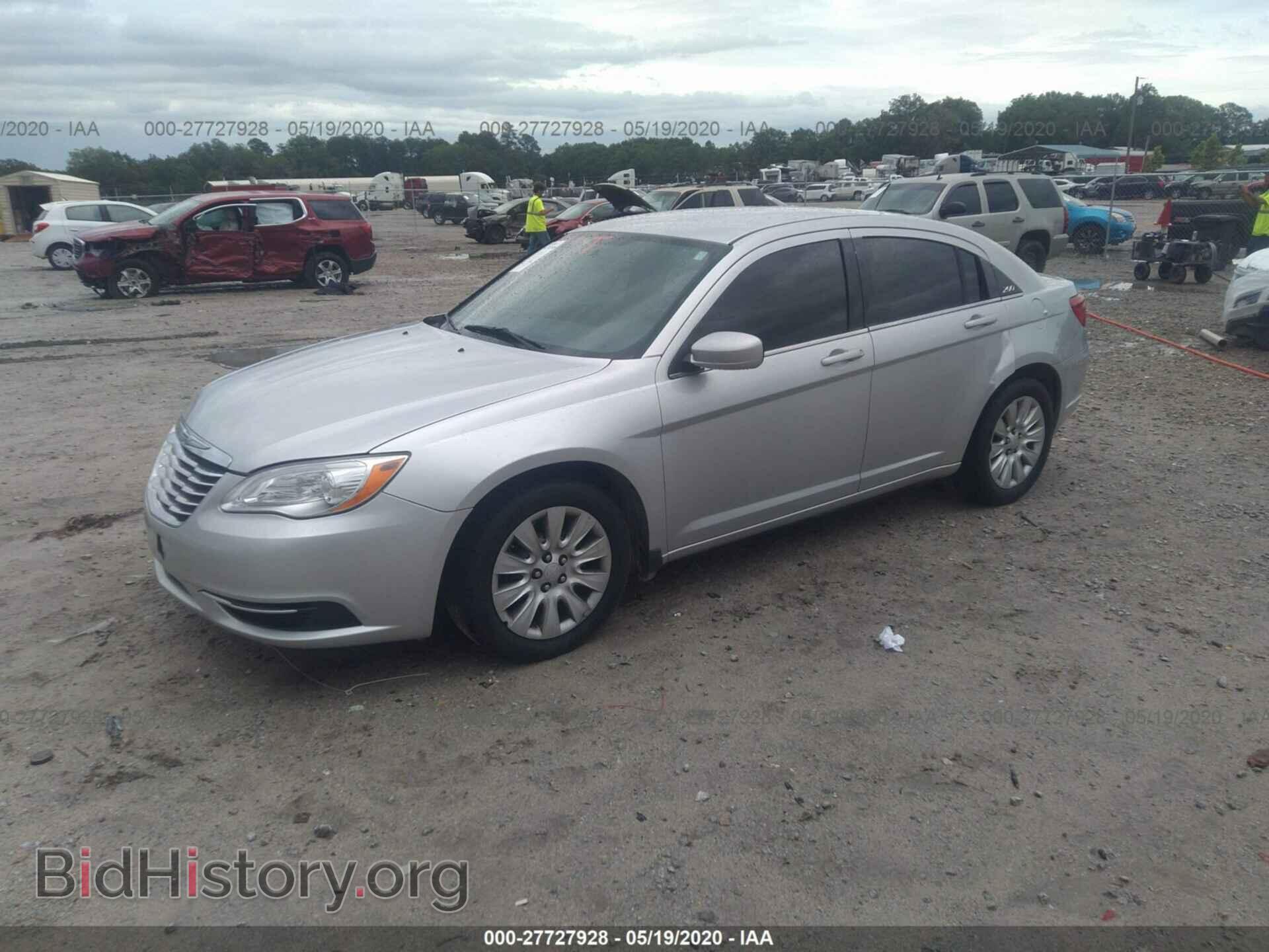 2012 CHRYSLER 200 - VIN: 1C3CCBAB8CN100794 - Фото 2